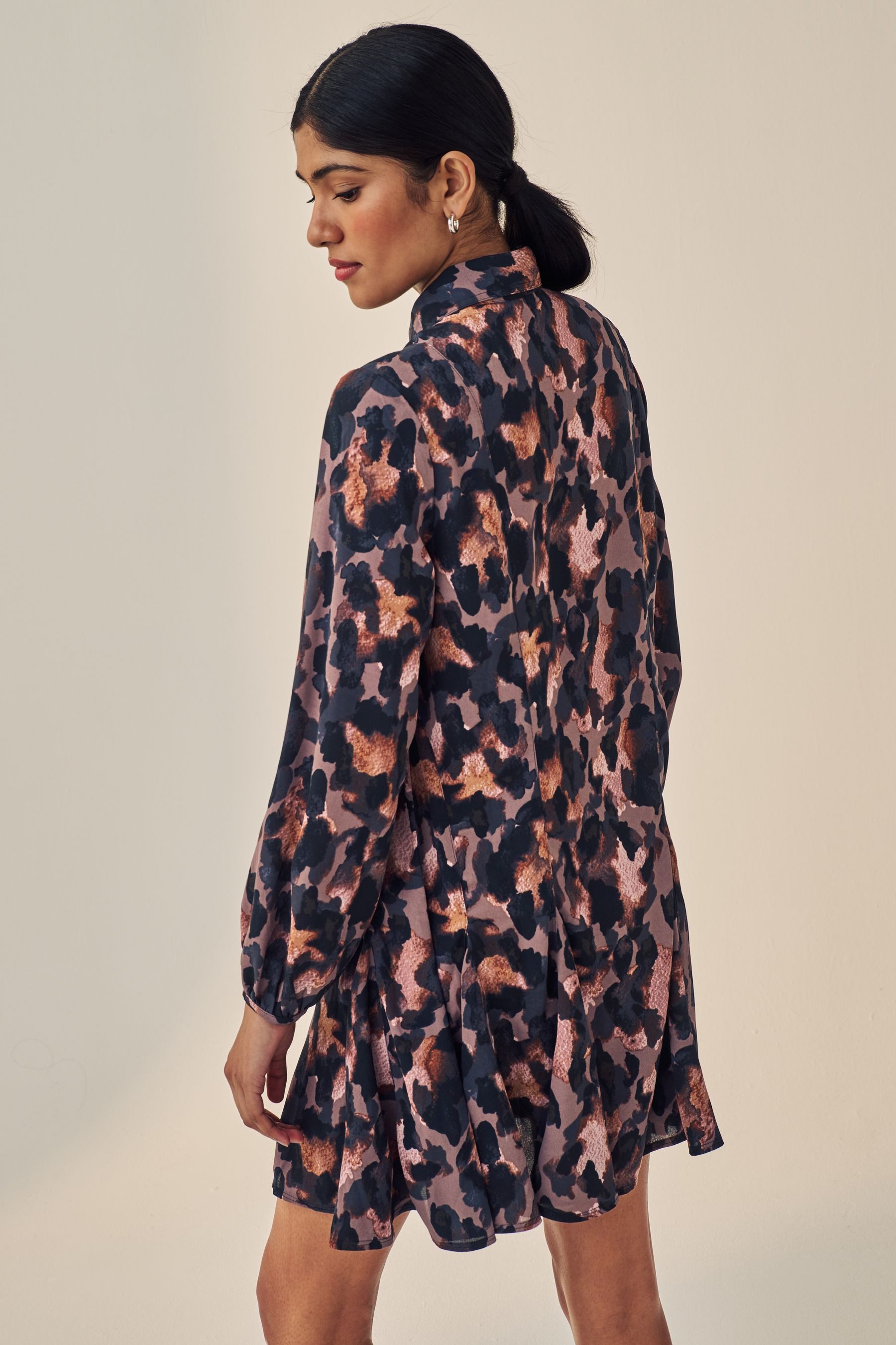 Next Minikleid Langärmeliges Minikleid mit Bindeschleife günstig online kaufen