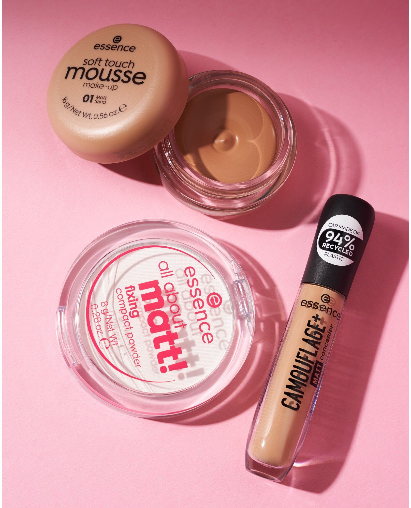Essence Puder all about matt! fixing compact powder, 3-tlg., mit hoher Deckkraft