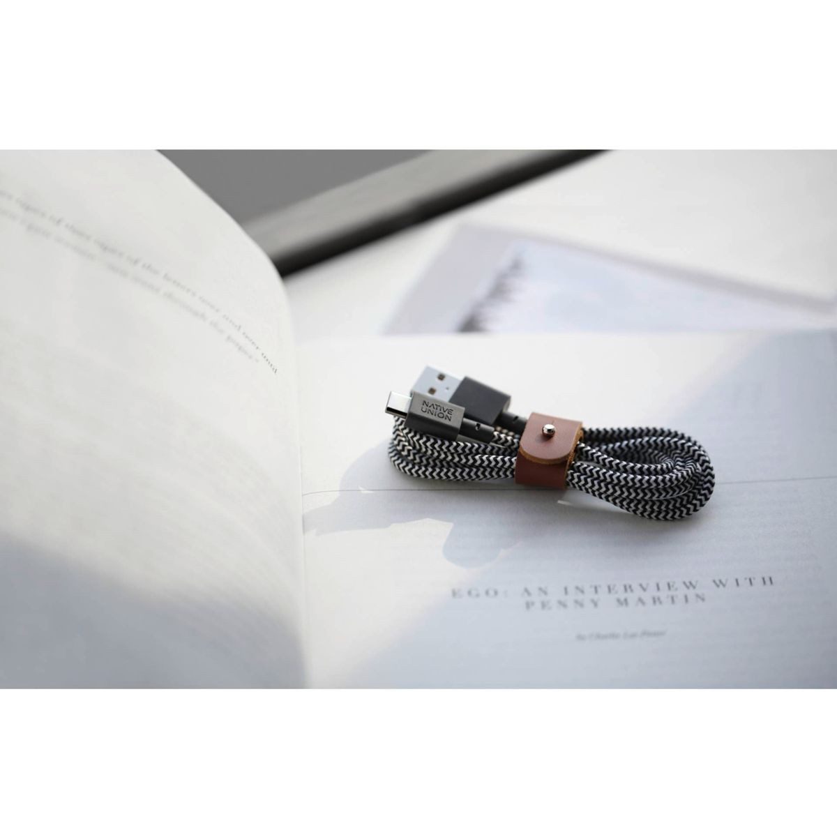 NATIVE UNION Belt Cable USB-A to USB-C 1.2m Zebra Smartphone-Adapter