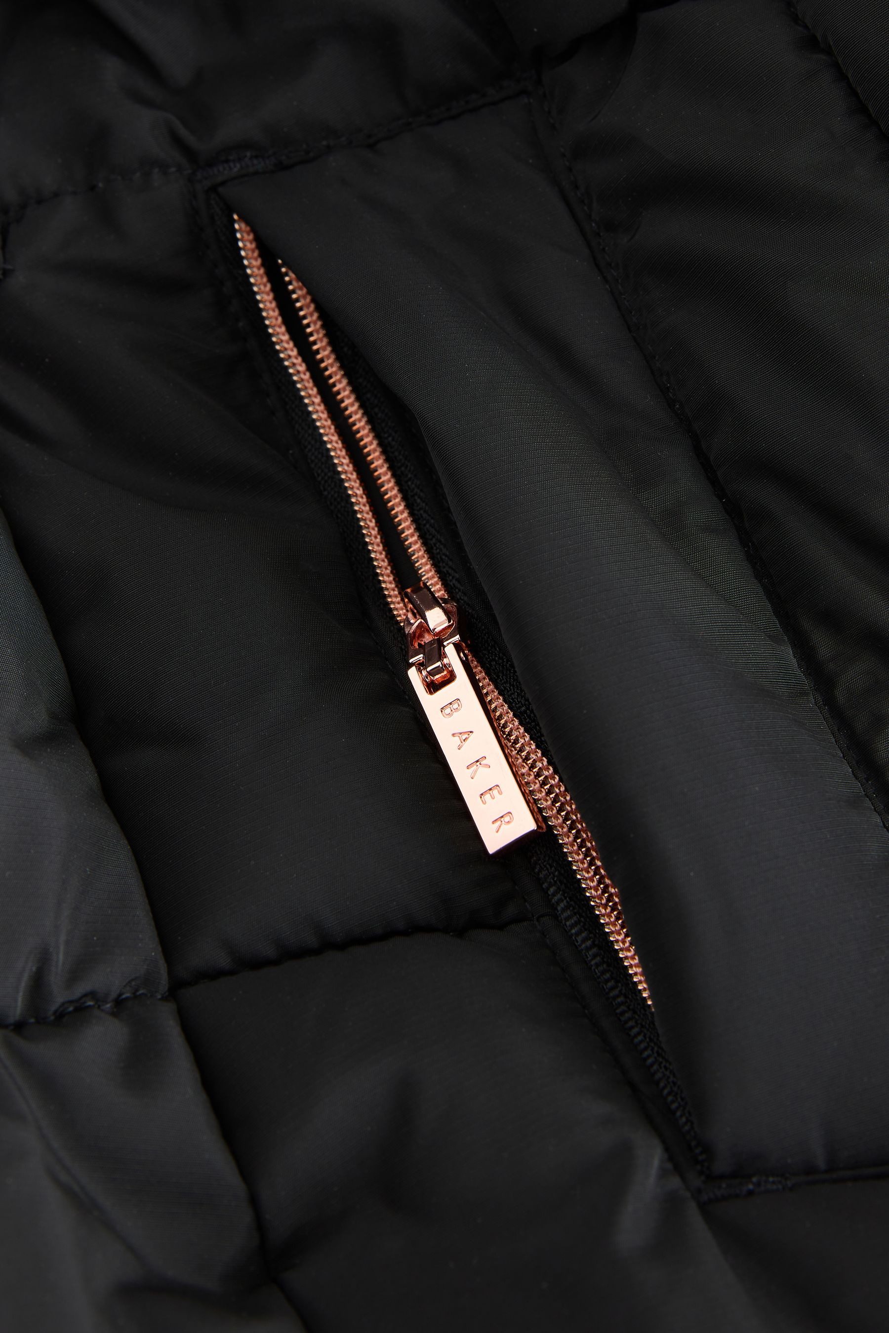 Baker by Ted Baker Langmantel Baker by Ted Baker wasserabweisender Steppmantel (1-tlg)