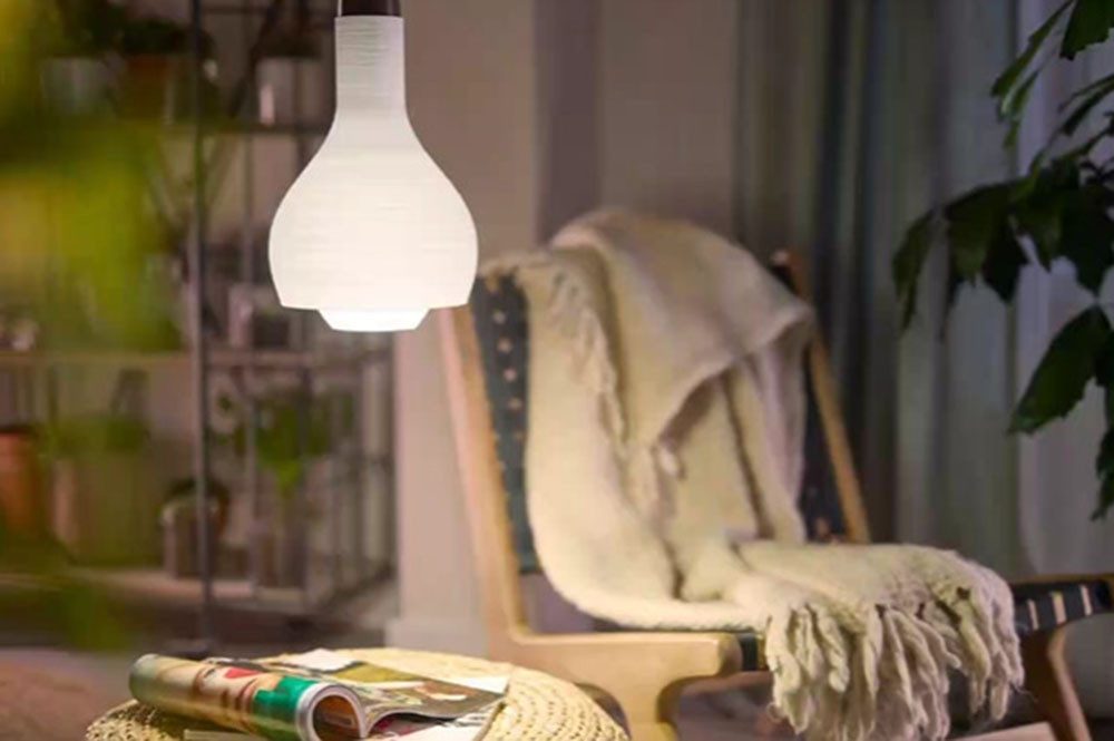 Philips Hue LED-Leuchtmittel LED classic Lampe 40W E27 warmweiß 470lm matt 3er Pack, E27