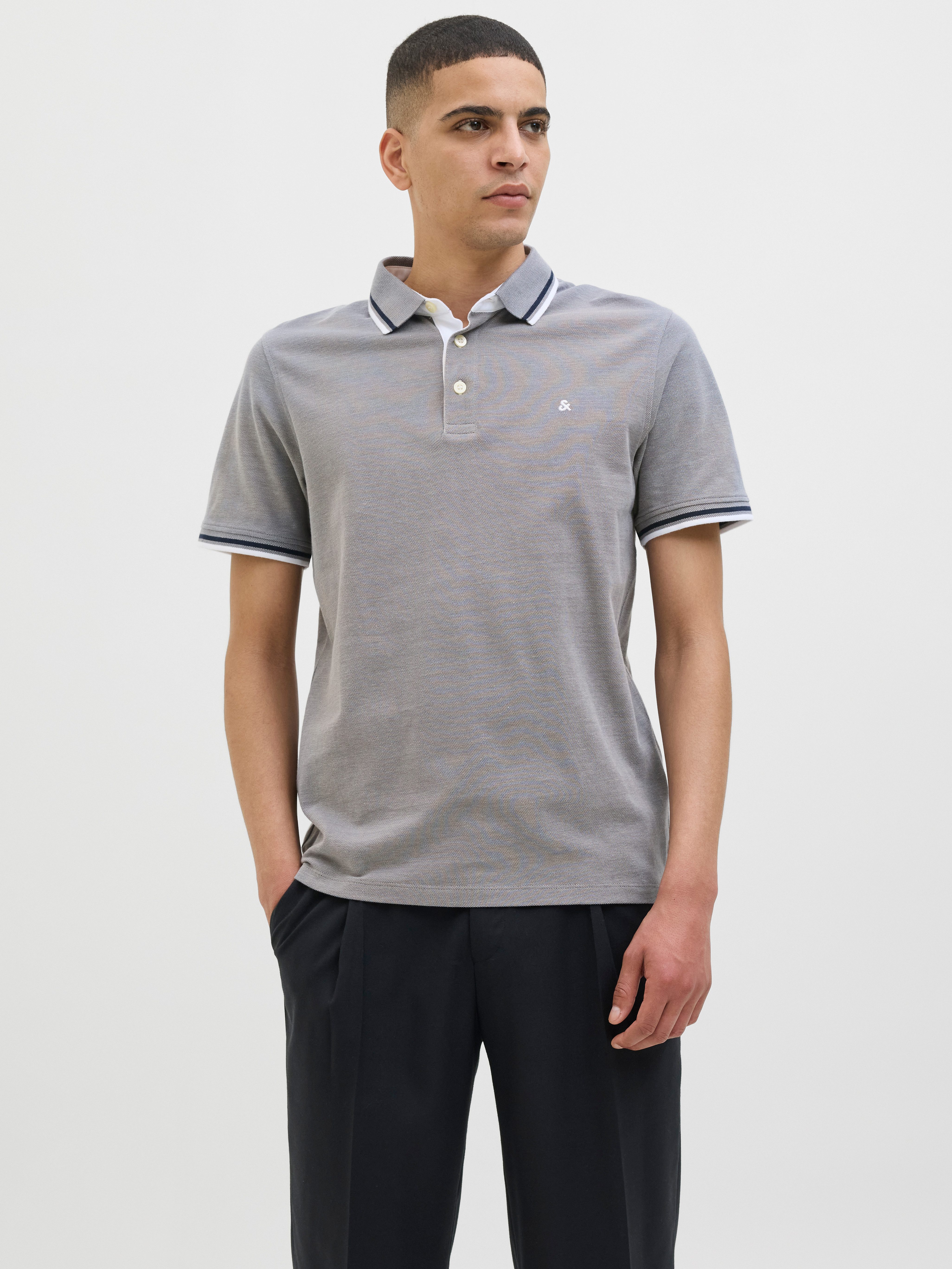 Jack & Jones Poloshirt JJEPAULOS POLO SS NOOS mit Logo Stickerei günstig online kaufen