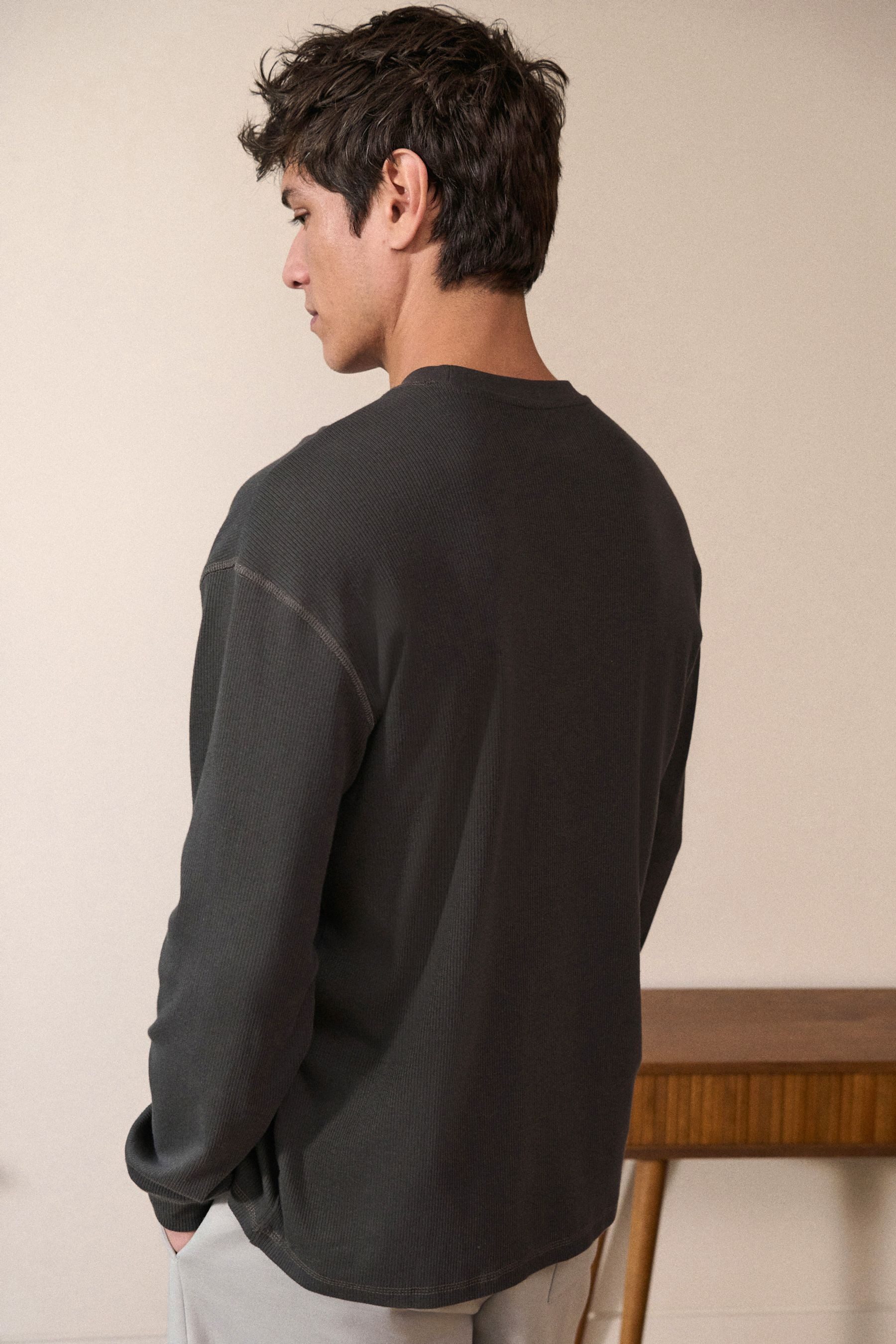 Next Langarmshirt Geripptes langärmeliges strukturiertes T-Shirt günstig online kaufen