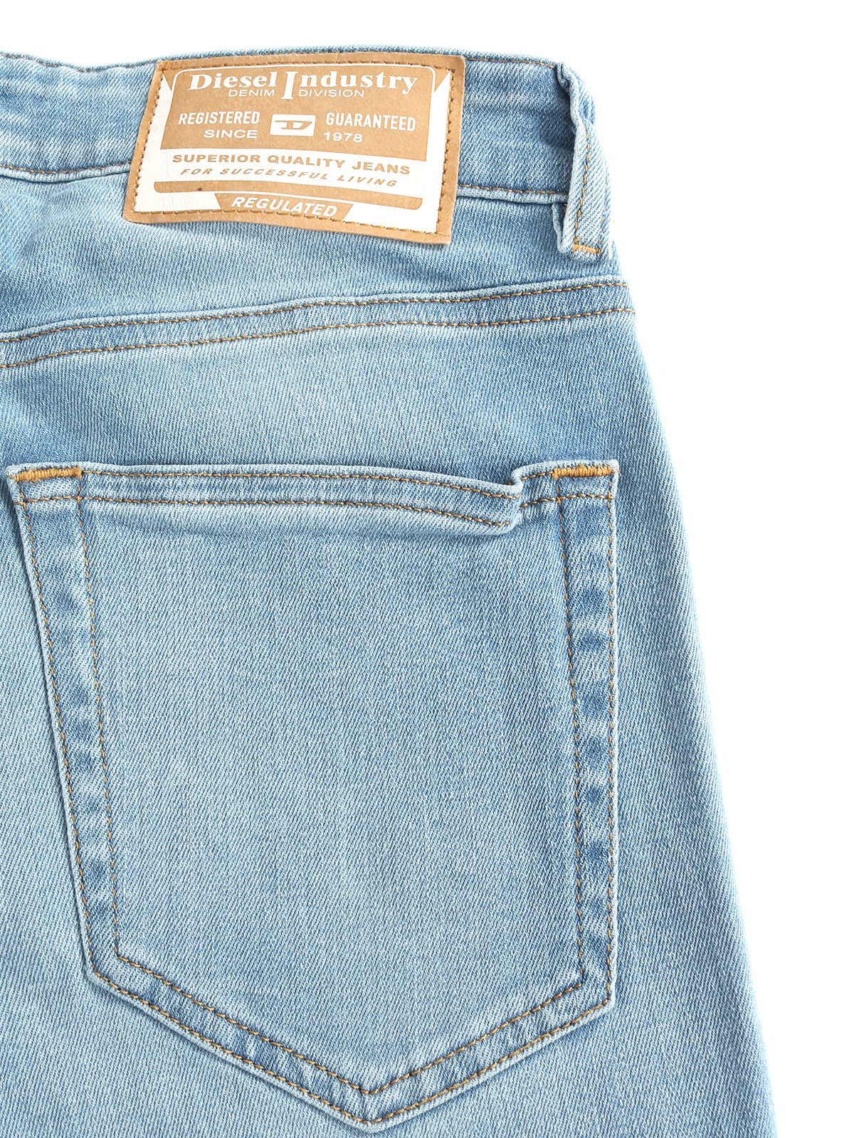 Diesel Skinny-fit-Jeans 2017 D-Slandy R096L Superstretch mit regulärem Bund, hellblau