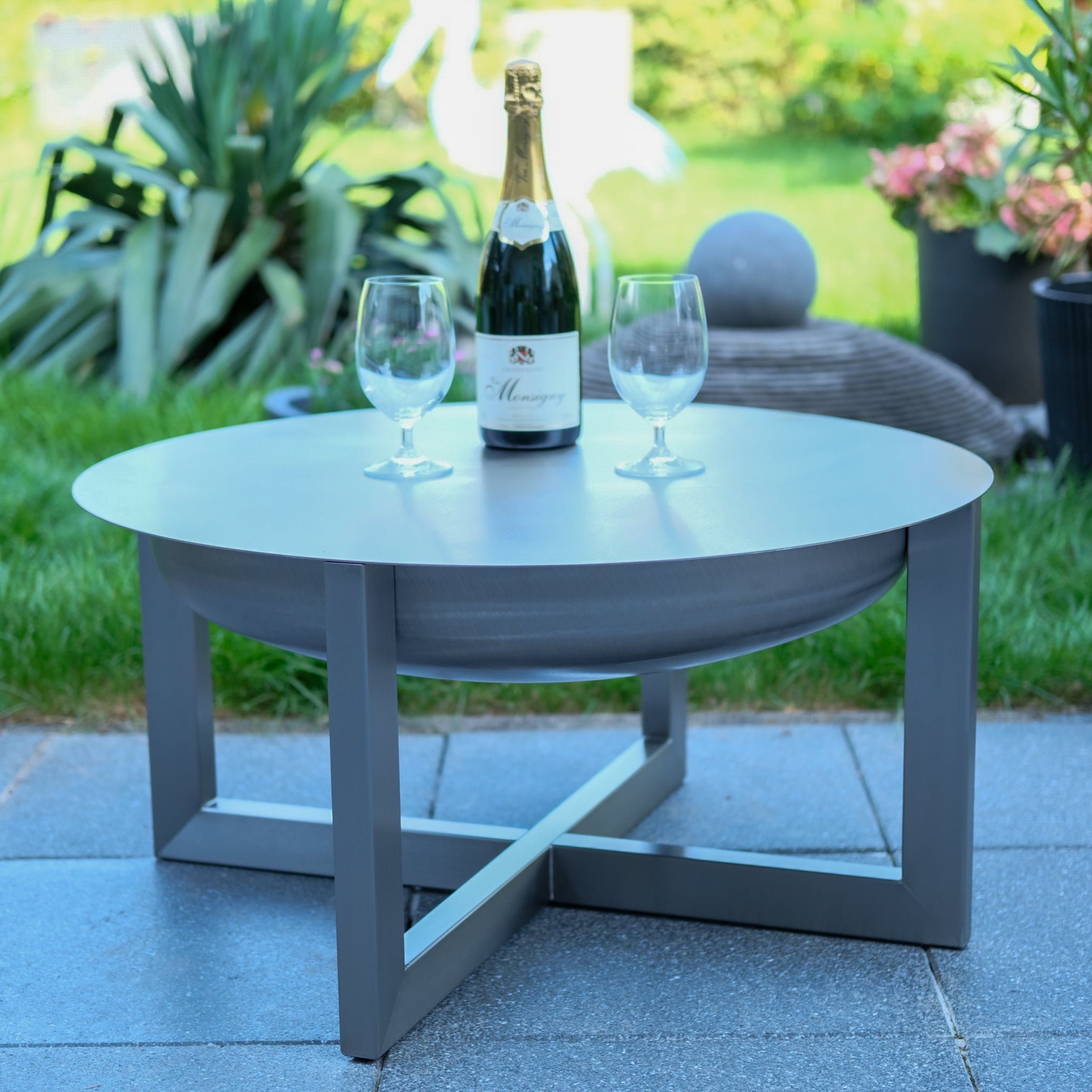 Stahlkunst Feuerschale Designer Edelstahl Feuerschale "Exzentrik" mit Deckel, (aus hochwertigem Edelstahl)