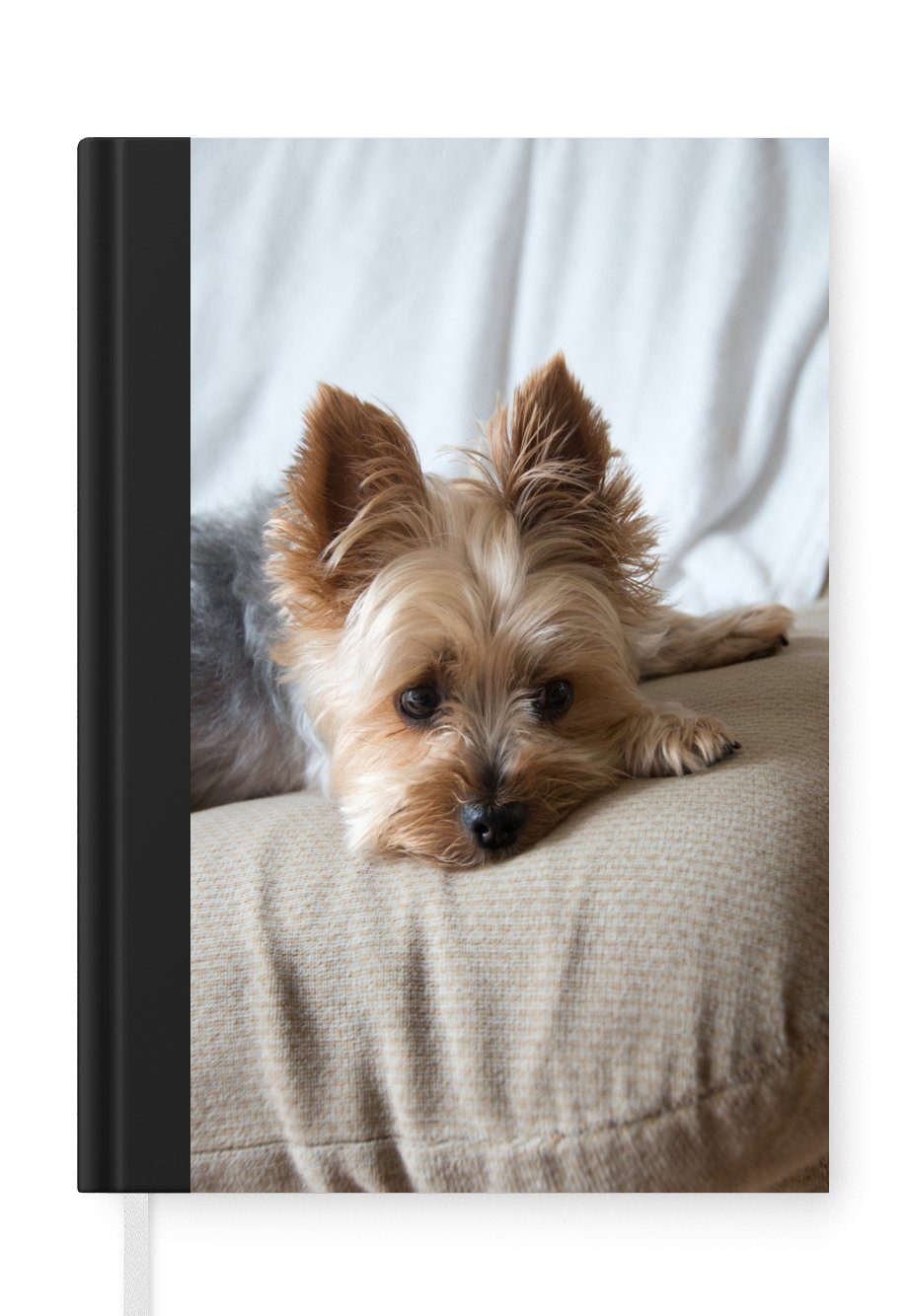 MuchoWow Notizbuch Yorkshire Terrier liegt schlafend auf dem Sofa, Journal, Merkzettel, Tagebuch, Notizheft, A5, 98 Seiten, Haushaltsbuch