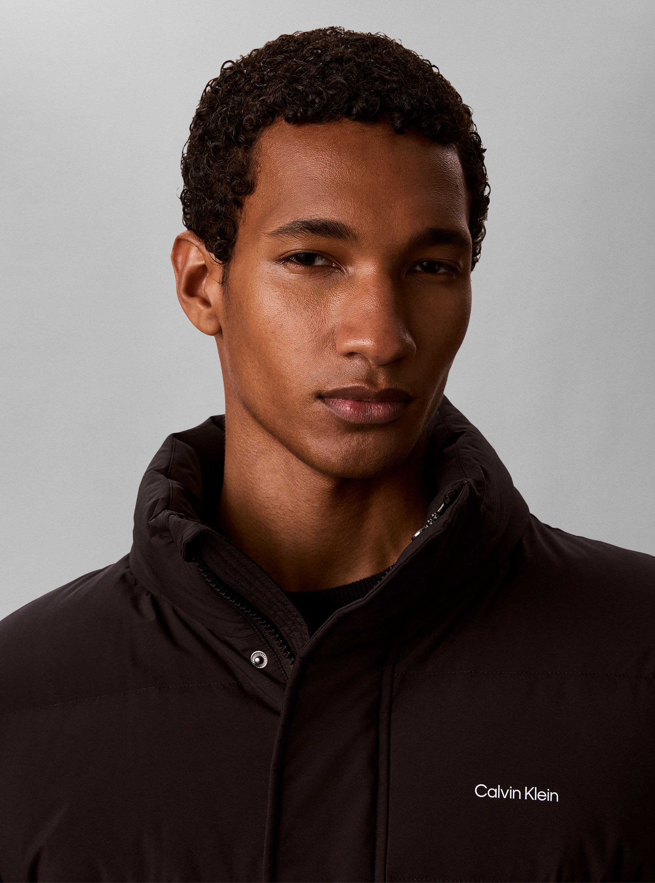 Calvin Klein Steppjacke MATTE DOWN PUFFER Regular fit mit Kapuze