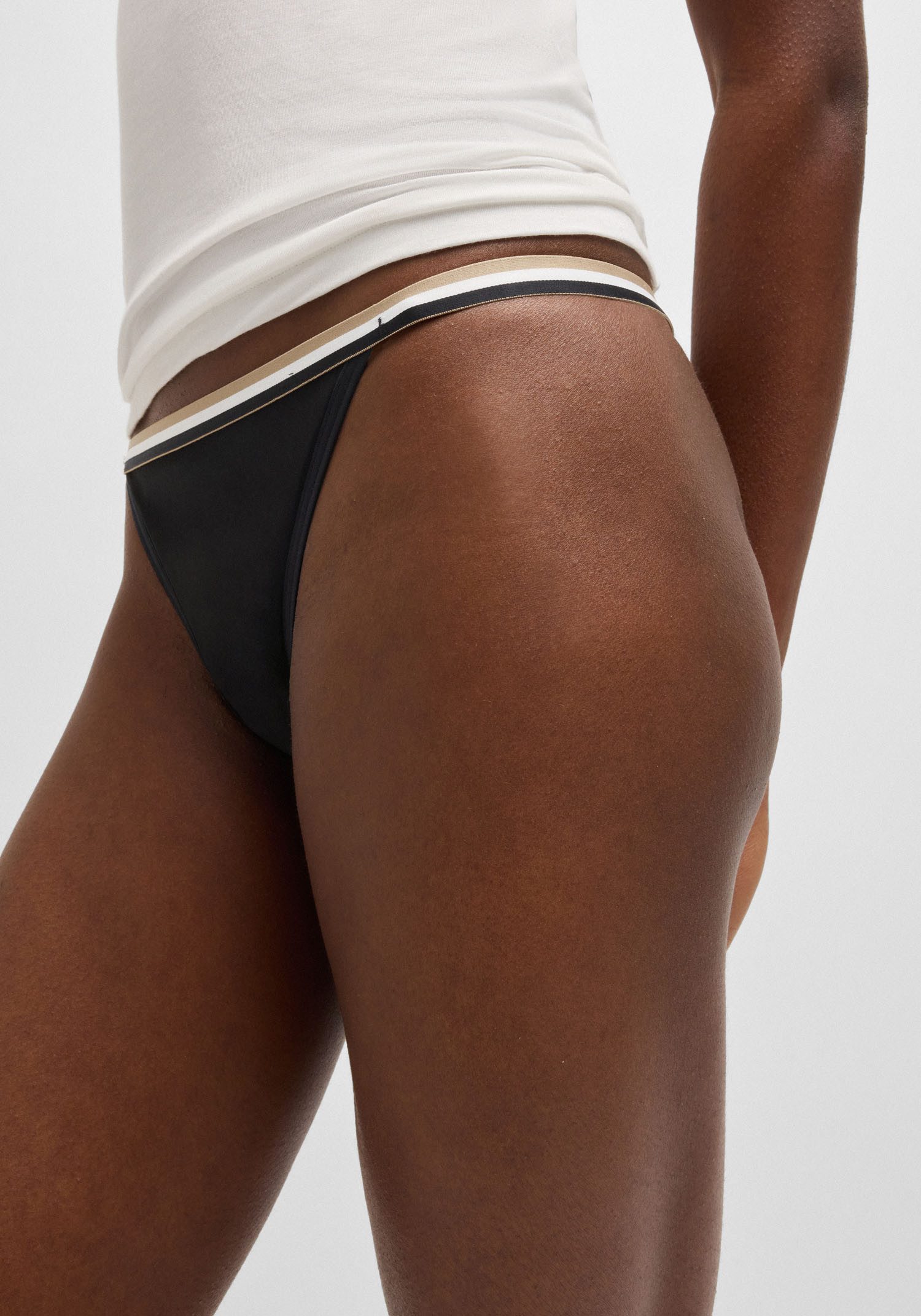 BOSS Tanga 3P STRING LACE (Packung, 3-St., 3er-Pack) mit Spitzendetails, sportlich gestreifter Bund