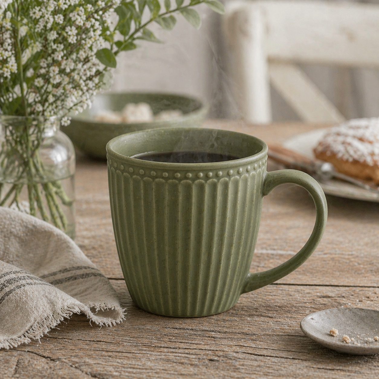 Greengate Tasse GreenGate Henkeltasse Alice Olivgrün