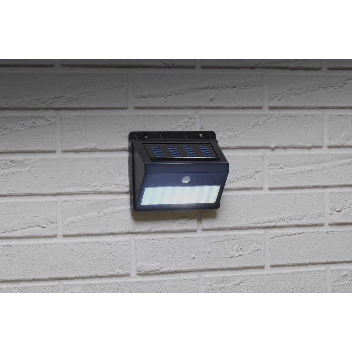 Grundig Gartenleuchte Grundig Wandlampe Solar und Bewegungsmelder