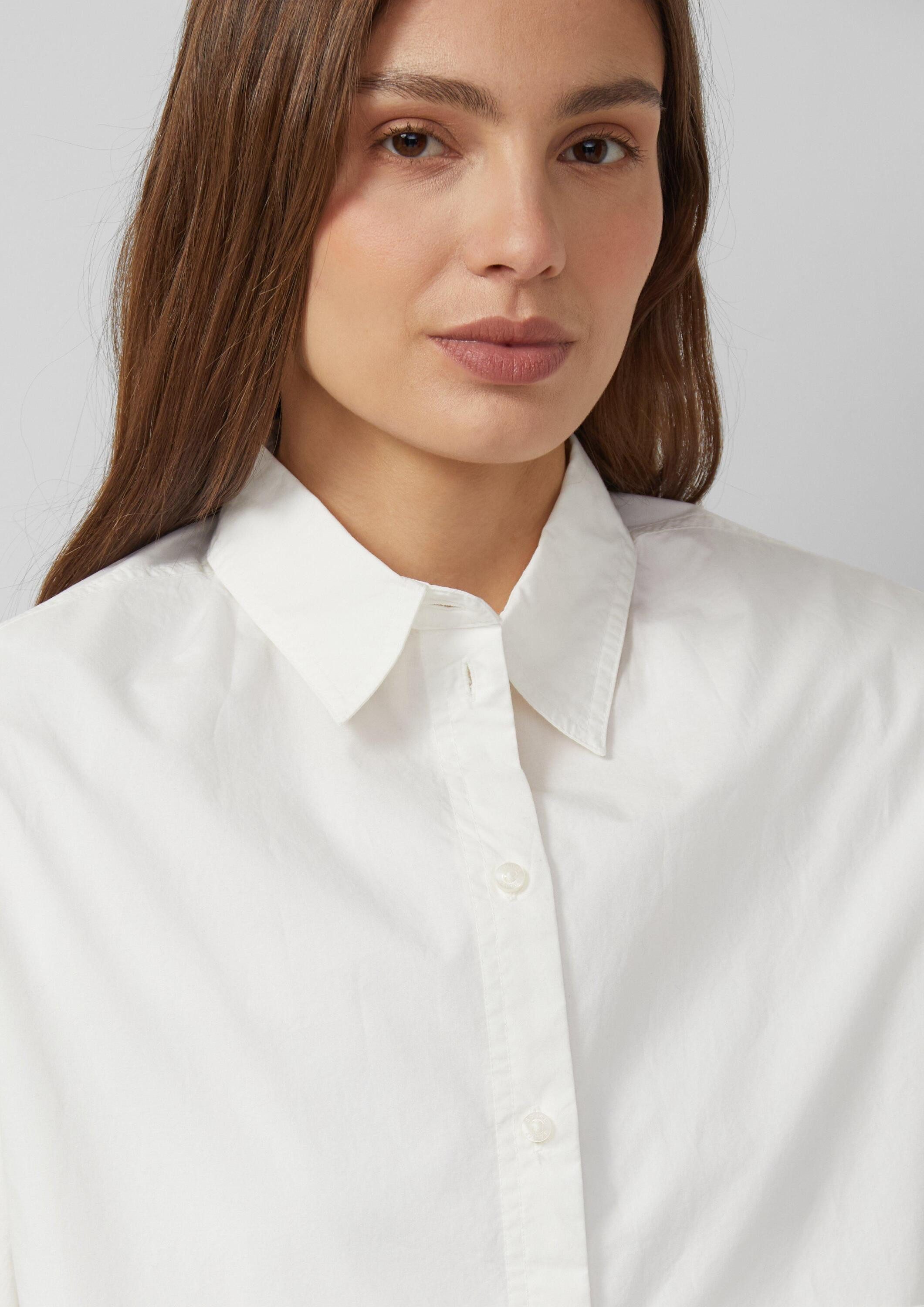s.Oliver Langarmbluse Bluse Verkürzte Popeline-Bluse im Relaxed Fit – Bild 4 von 5