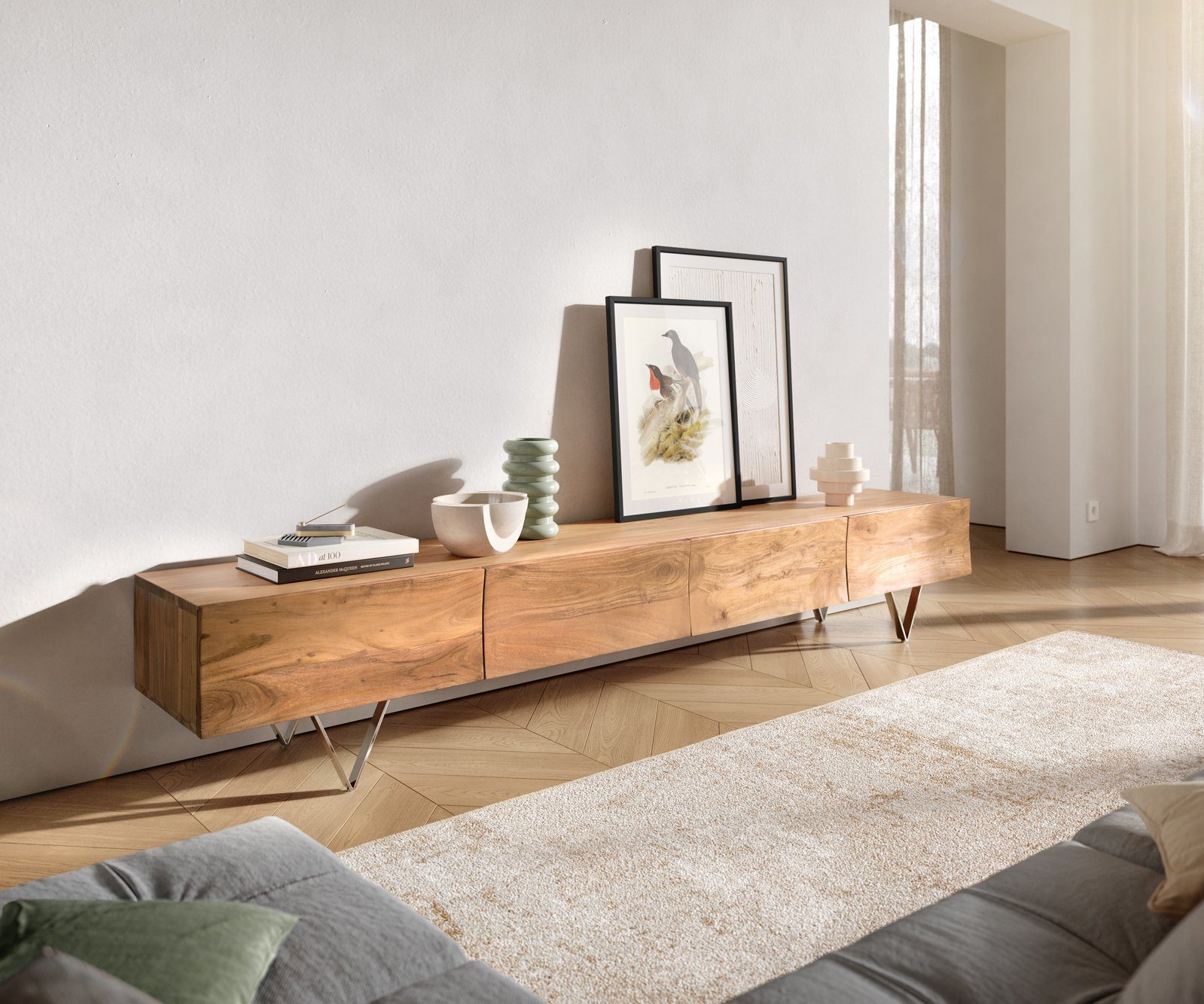 DELIFE Lowboard Wyatt, Akazie Natur 220 cm 4 Schübe V-Fuß Edelstahl günstig online kaufen