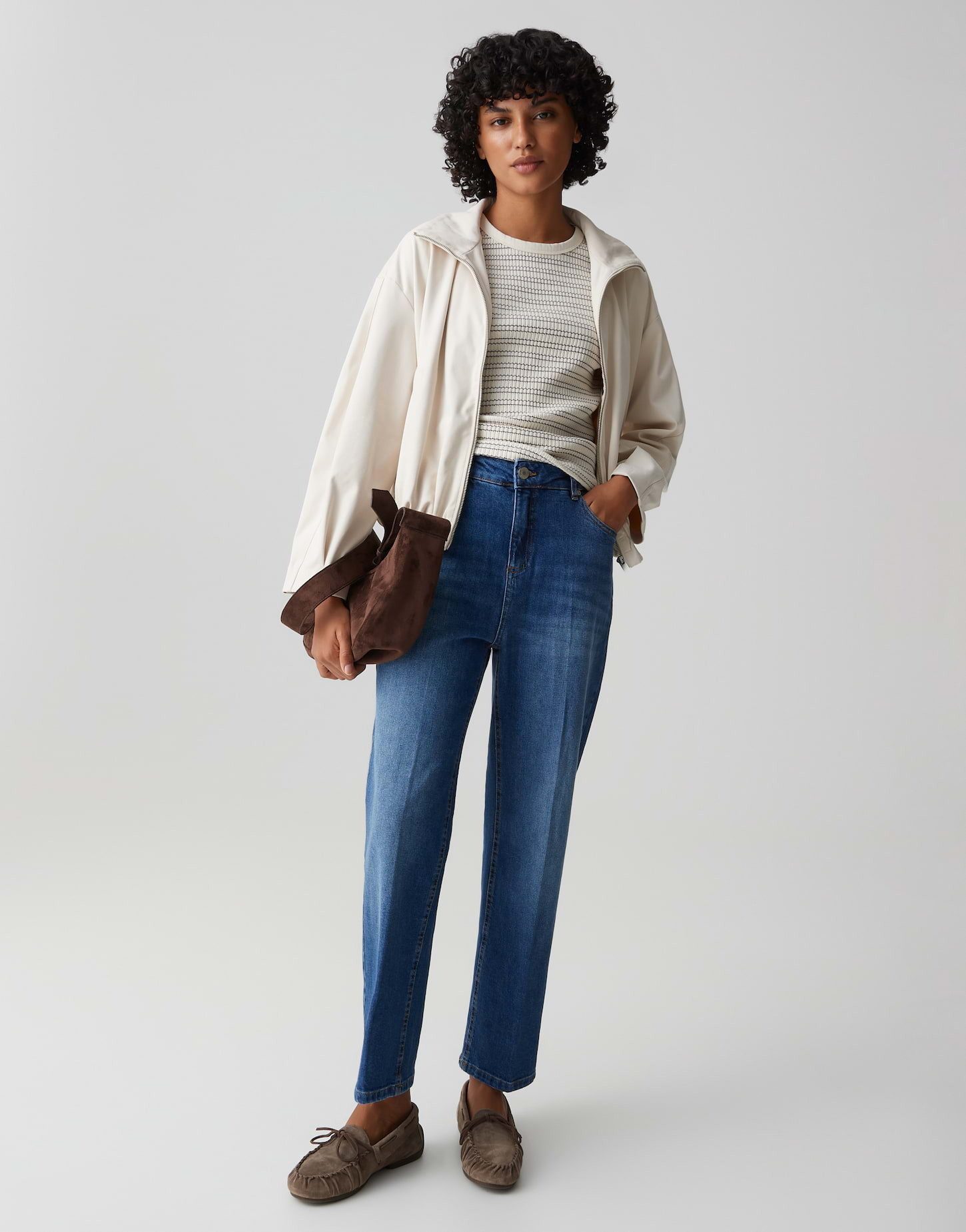 OPUS 5-Pocket-Jeans LANAH LIVELY Straight aus Dry Indigo® Mid Rise gerader Beinverlauf, fester Griff