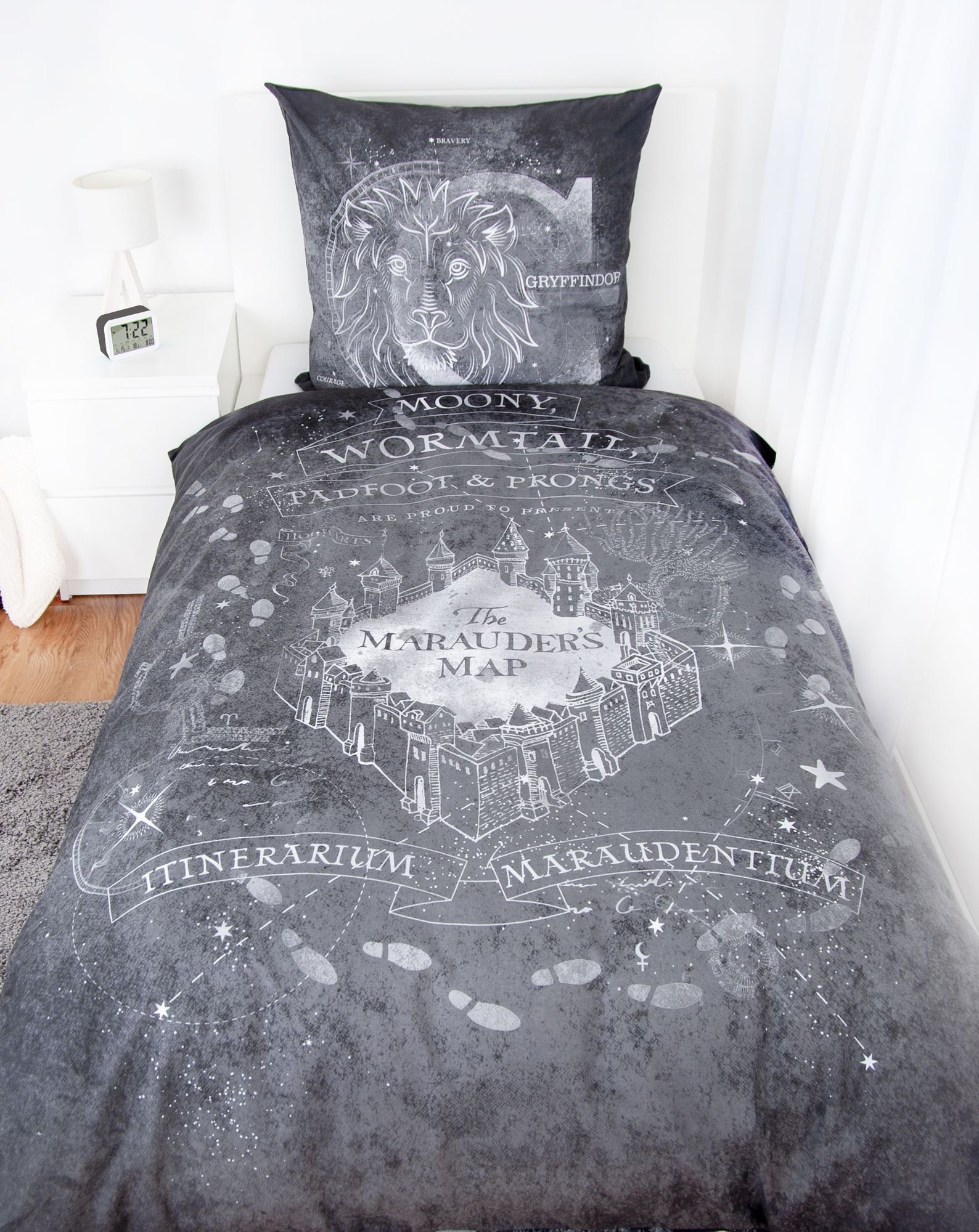 Herding Kinderbettwäsche Harry Potter Wende Bettwäsche Hogwarts 2tlg 135 x 200 cm 80 x 80 cm