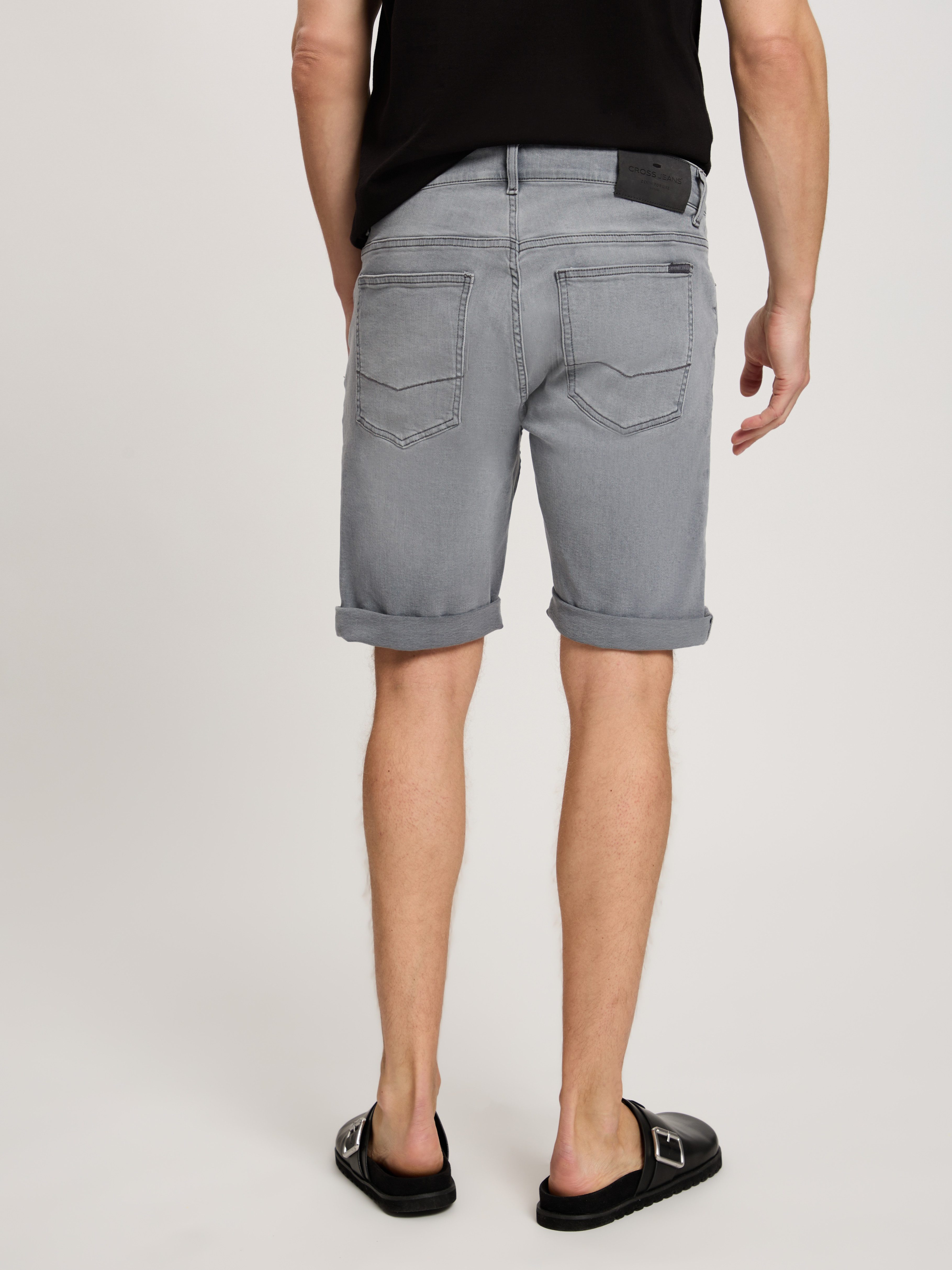 CROSS JEANS® Jeansshorts Leom günstig online kaufen