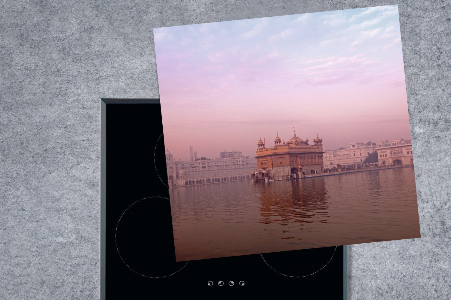 Tempel MuchoWow für 78x78 (1 am Vinyl, Sonnenaufgang Amritsar, Arbeitsplatte tlg), cm, Ceranfeldabdeckung, Goldenen in küche Herdblende-/Abdeckplatte