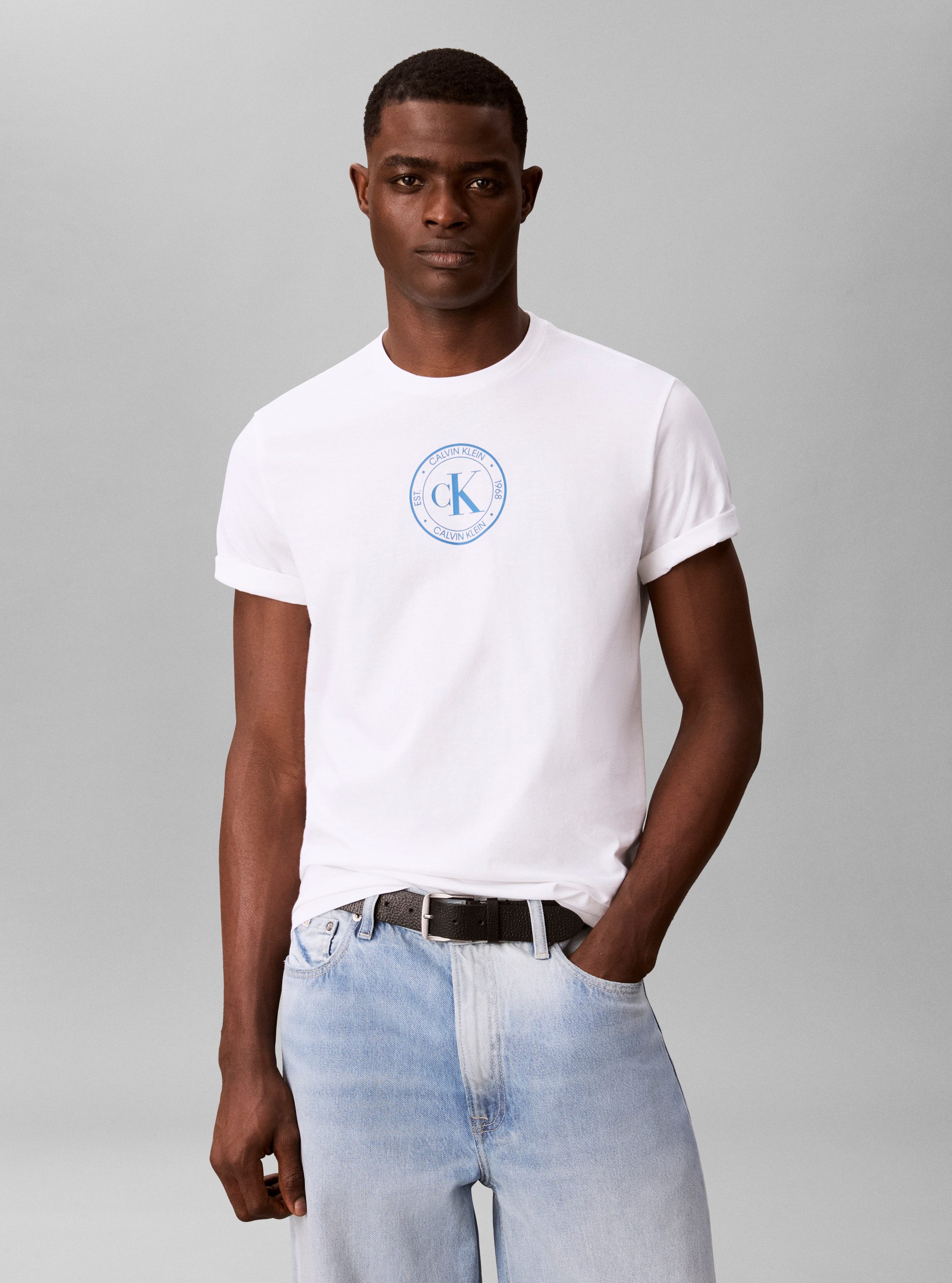 T-Shirt GRAPHIC TEE