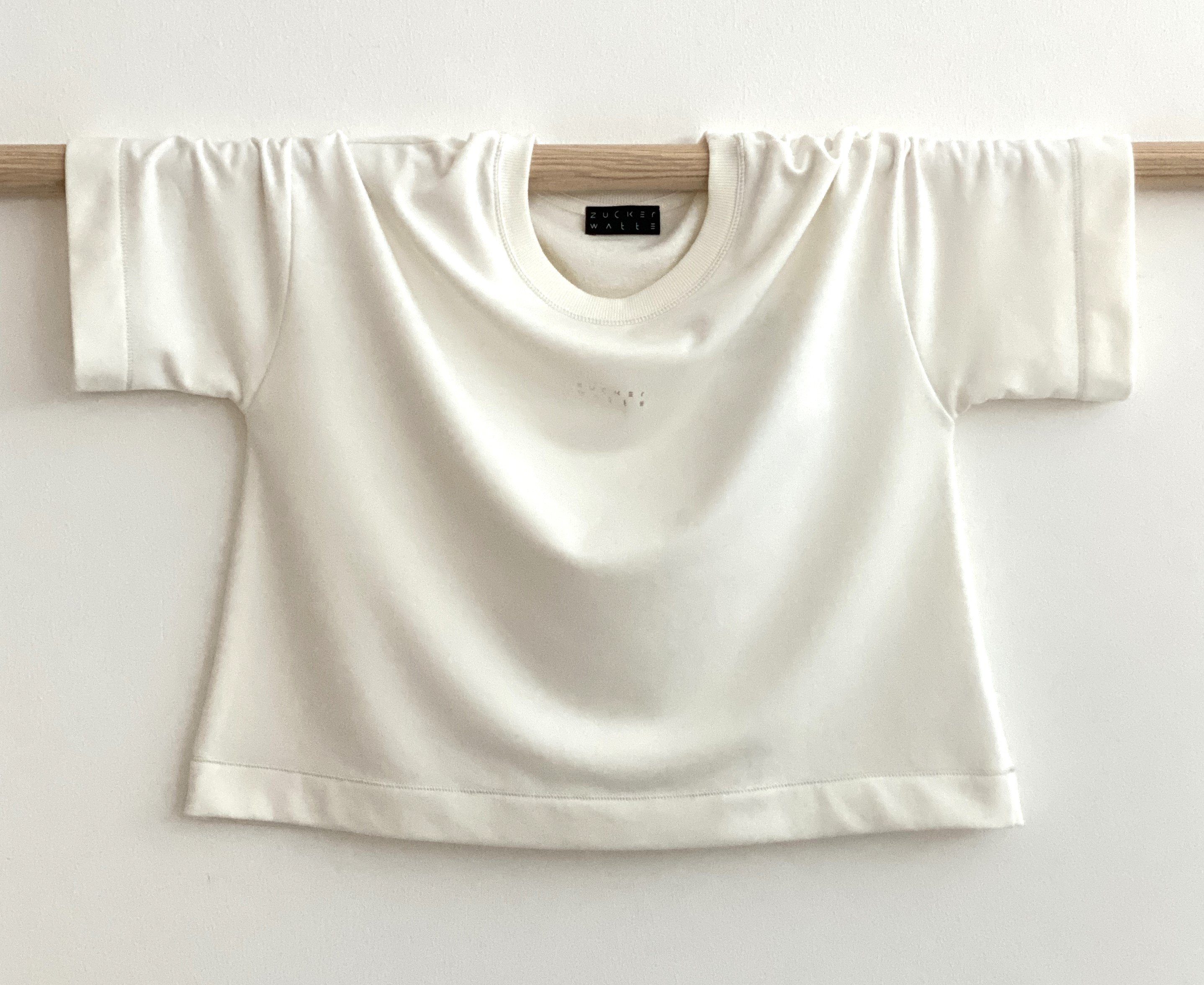 Zuckerwatte Sweatshirt mit dezentem Rundhalsausschnitt Logoprint, und Baumwolle ecru mit