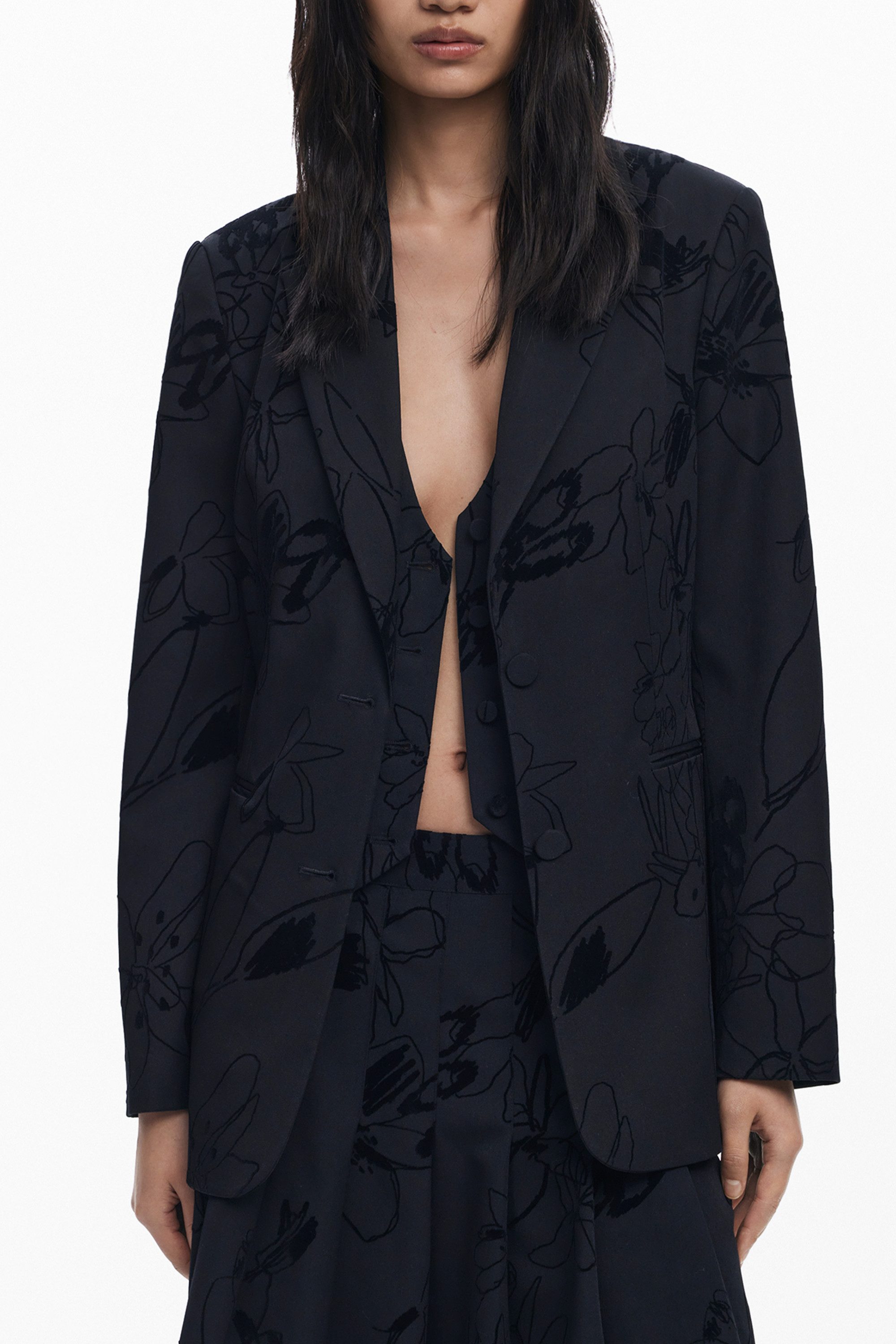 Desigual Outdoorjacke Klassisches schwarzes Damenjackett mit V-Ausschnitt und Details