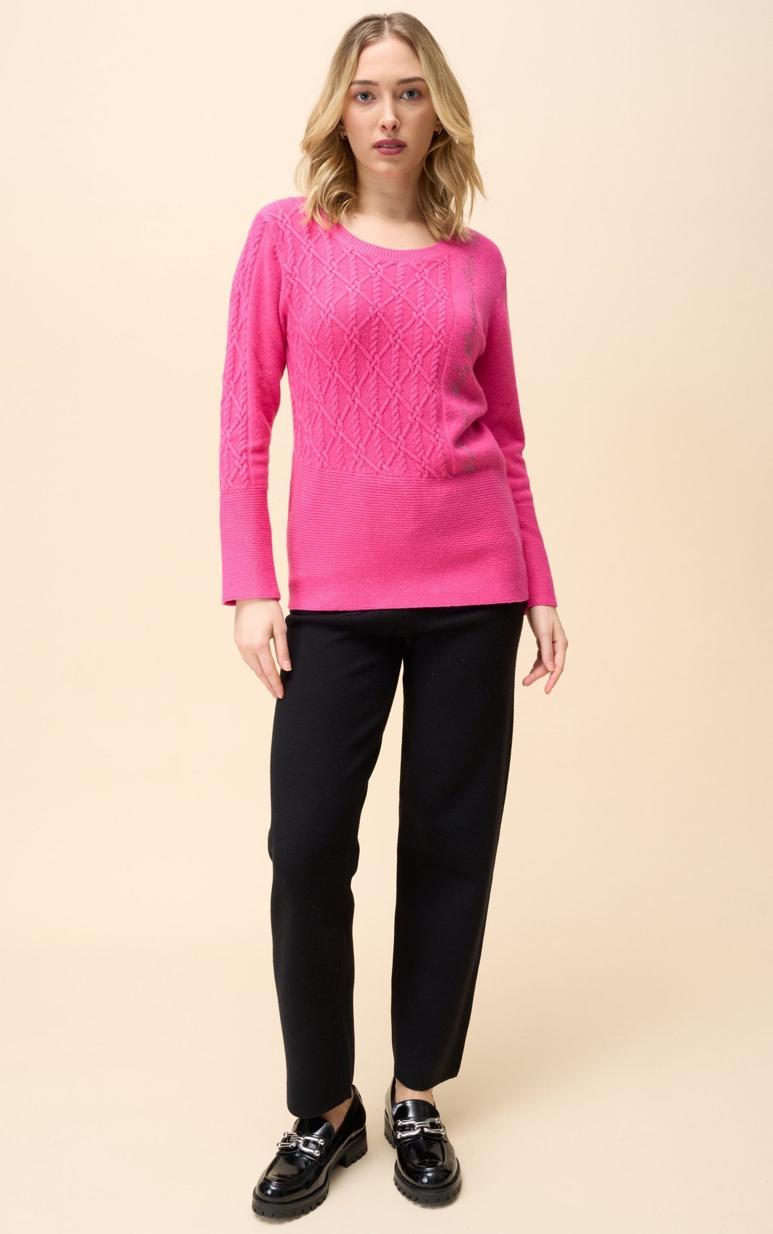 Passioni Strickpullover mit Strass-Schriftzug mit verschiedenen Strickarten günstig online kaufen