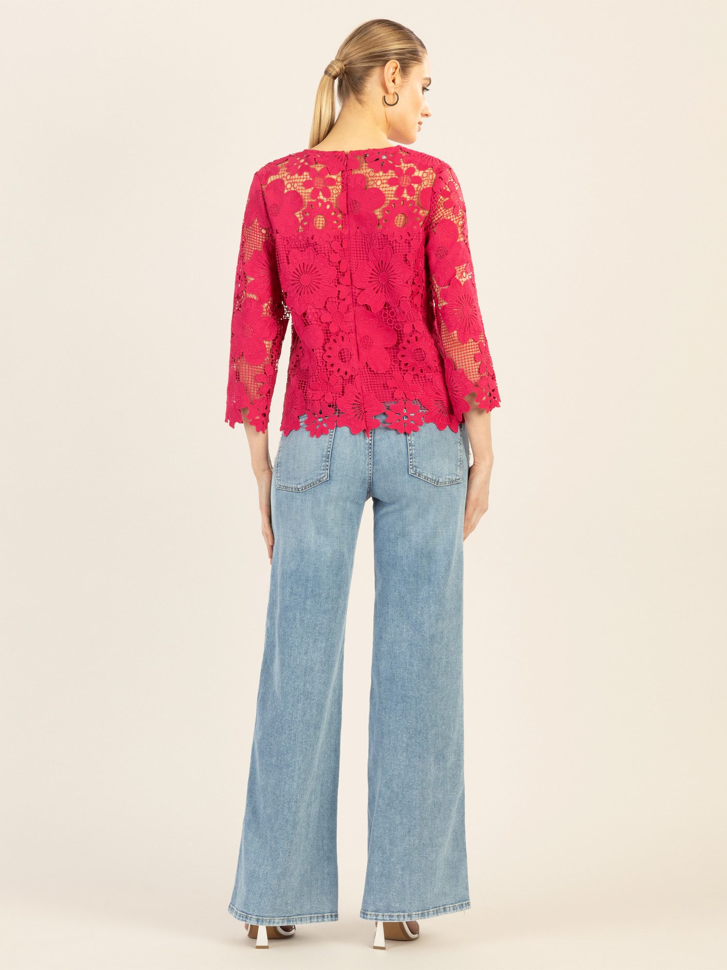 Apart Blusenshirt in kurzem und kastigem Stil