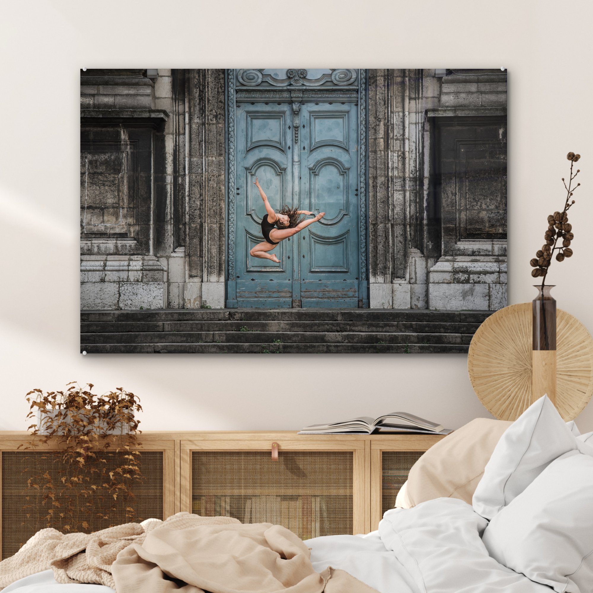 Schlafzimmer MuchoWow (1 vor St), Acrylglasbild Tanzende Ballerina Wohnzimmer & einer Acrylglasbilder Tür,