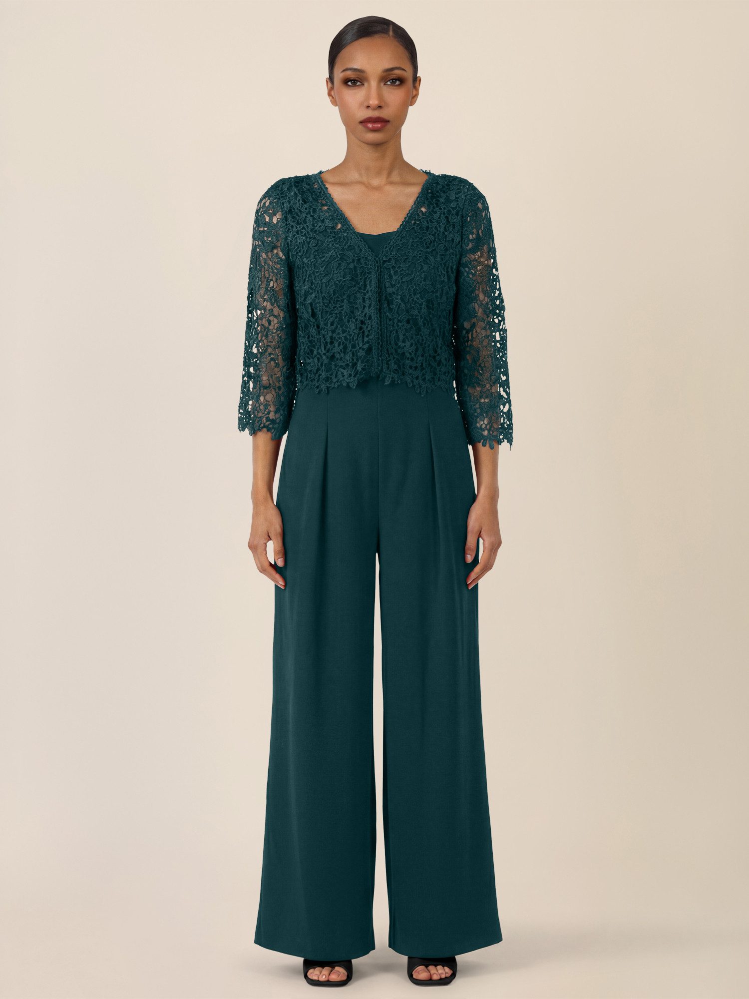 Apart Jumpsuit mit Spitzenjäckchen und weitem Bein günstig online kaufen