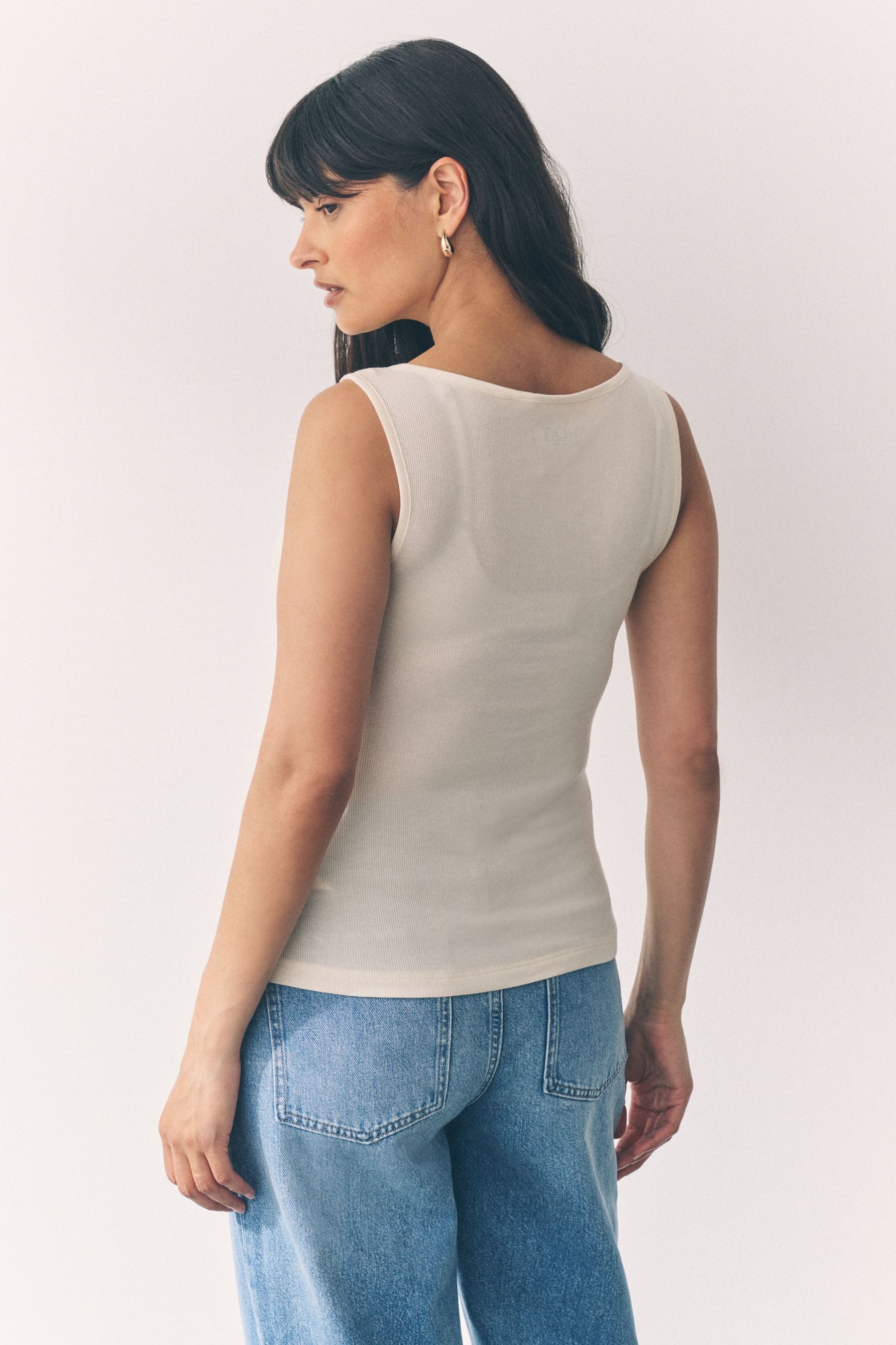 Next Strickjacke Gerippte, ärmellose und geknöpfte günstig online kaufen