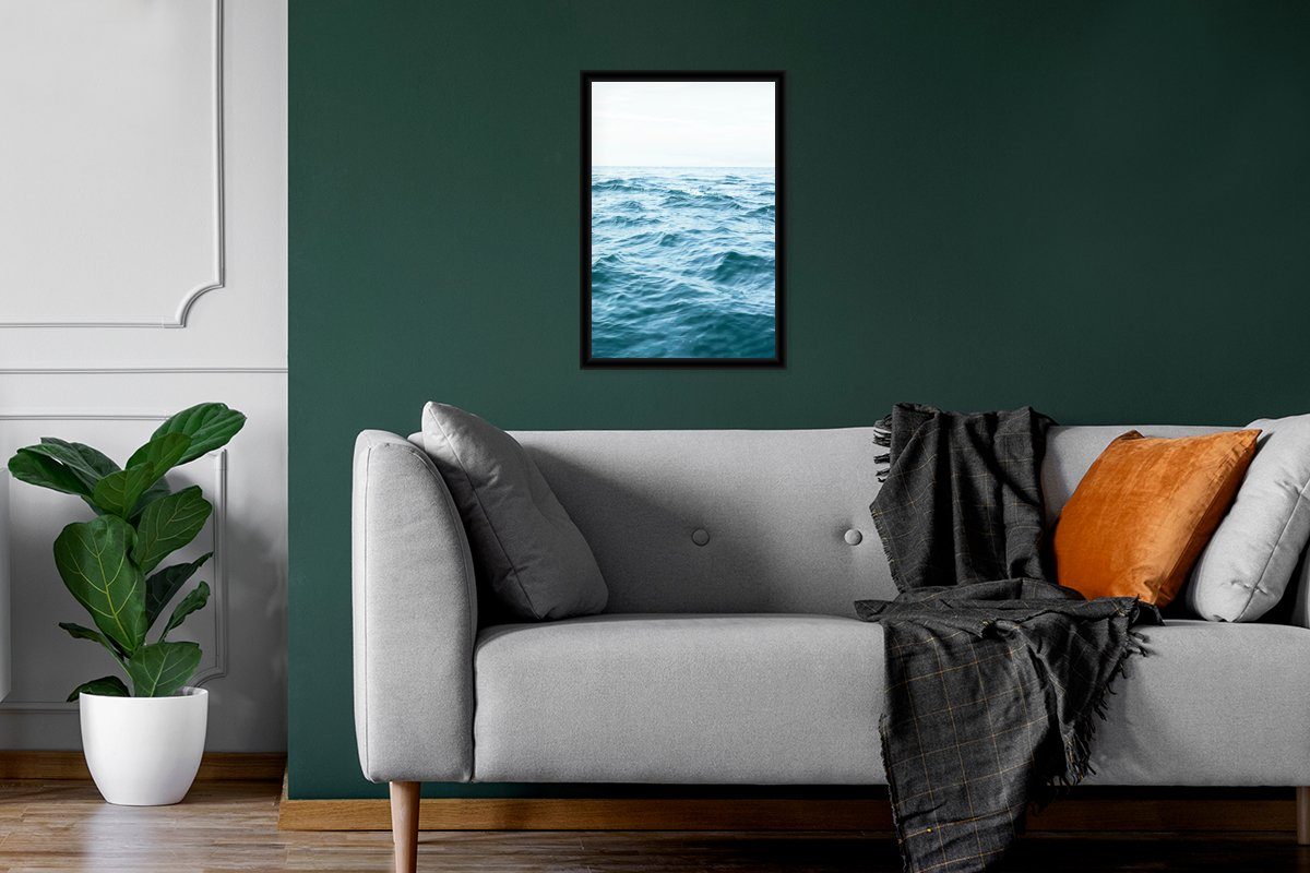 Bilderrahmen Natur (1 Wanddeko, Wandposter, - Poster Ozean, Gerahmtes Schwarzem Meer Bilder, - St), Wasser MuchoWow Poster, -