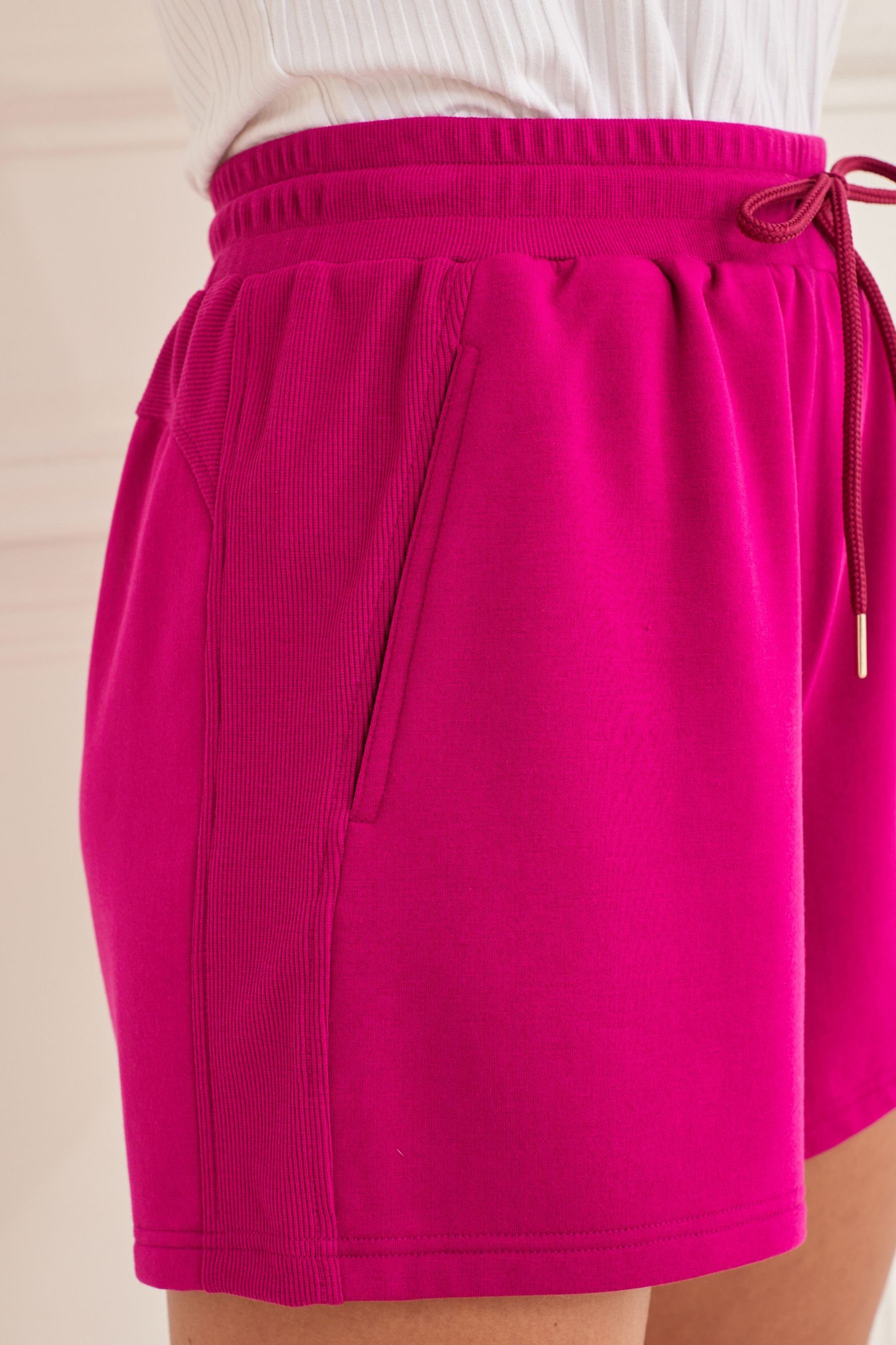 Next Relaxshorts Superweiche Shorts aus Viskose Pink (1-tlg) Purple
