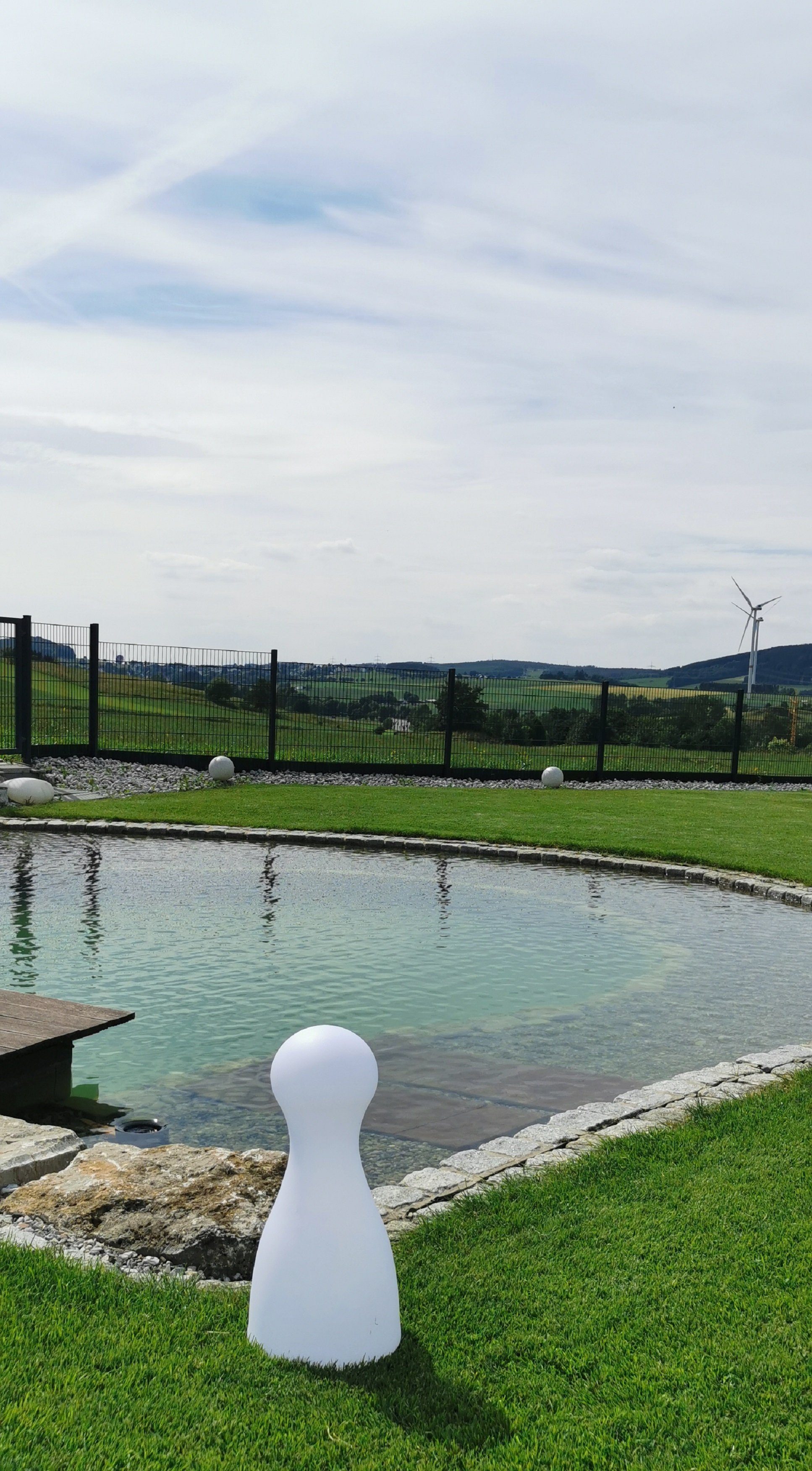 TRANGO LED-Dekofigur, Außenleuchte, Gartenstrahler, Leucht-Kegel