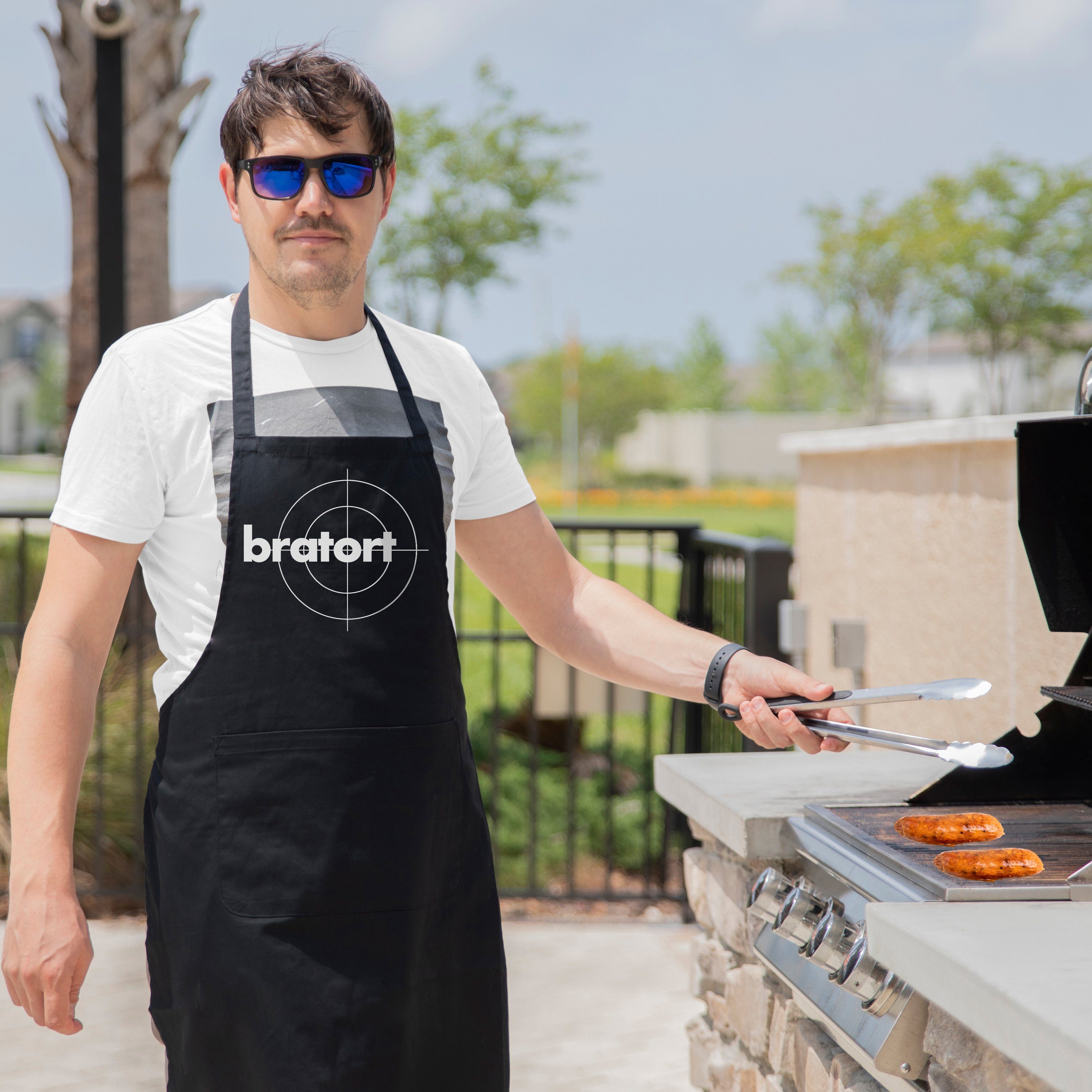  Foto zu Youth Designz Grillschürze »Bratort Schürze Kochschürze für Männer mit 