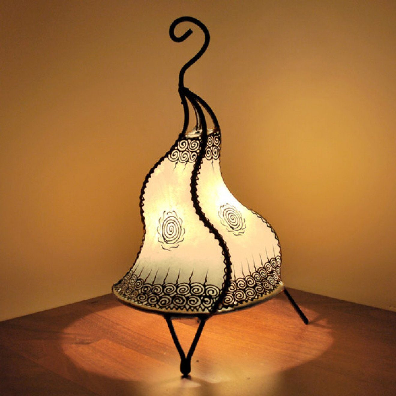 l-artisan Stehlampe, Marokkanische Bodenleuchte, Leder Tischleuchte CHEVAL H40cm Natur