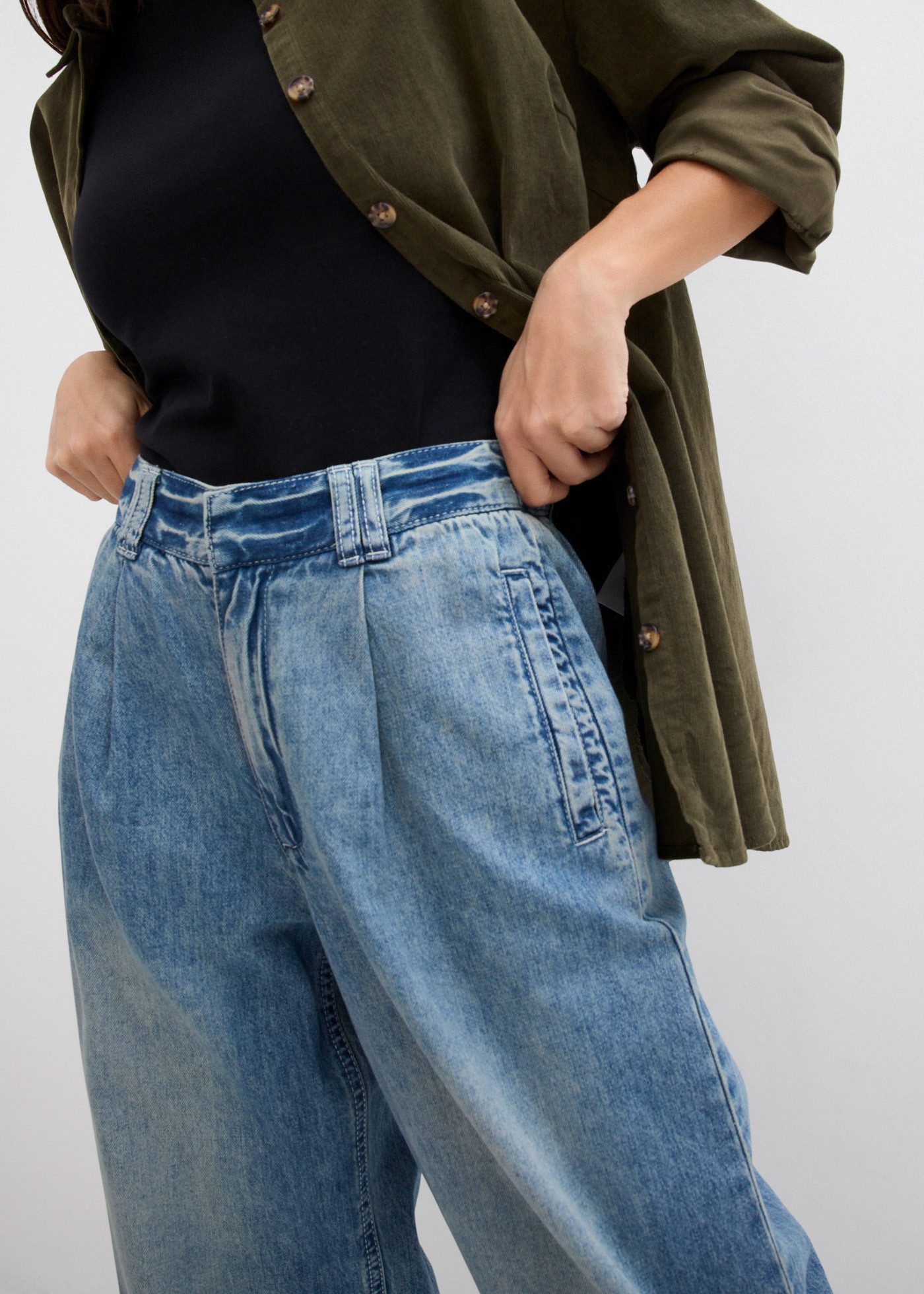 bonprix Weite Jeans hoher Bund, lockere Passform, aus Baumwolle und Lyocell
