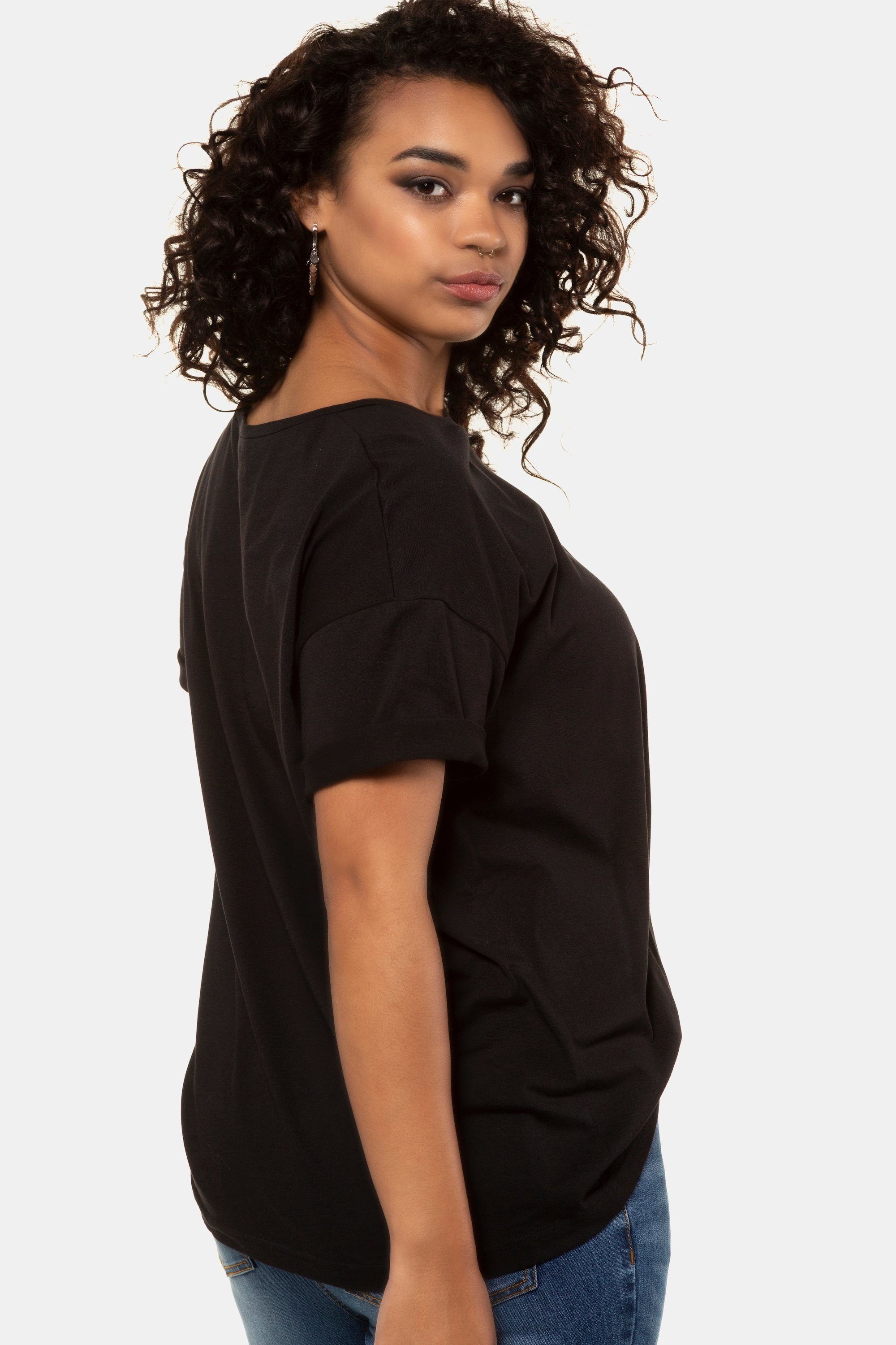 Rundhalsshirt relaxed schwarz Studio Schultern überschnittene Basic-Shirt Untold