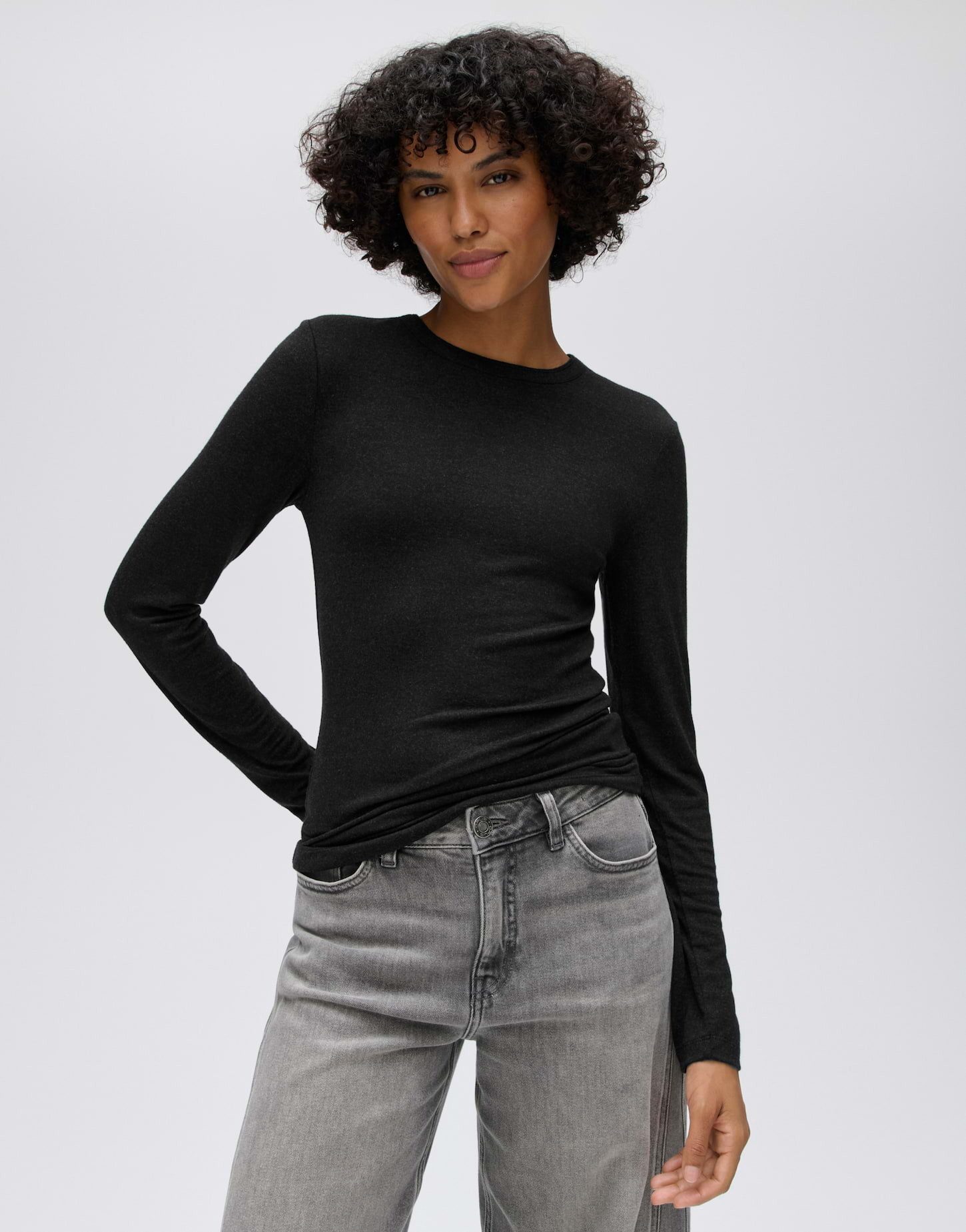 OPUS Langarmshirt Sifa aus weichem Jersey Schmale Passform für stilvolle und bequeme Alltagslooks
