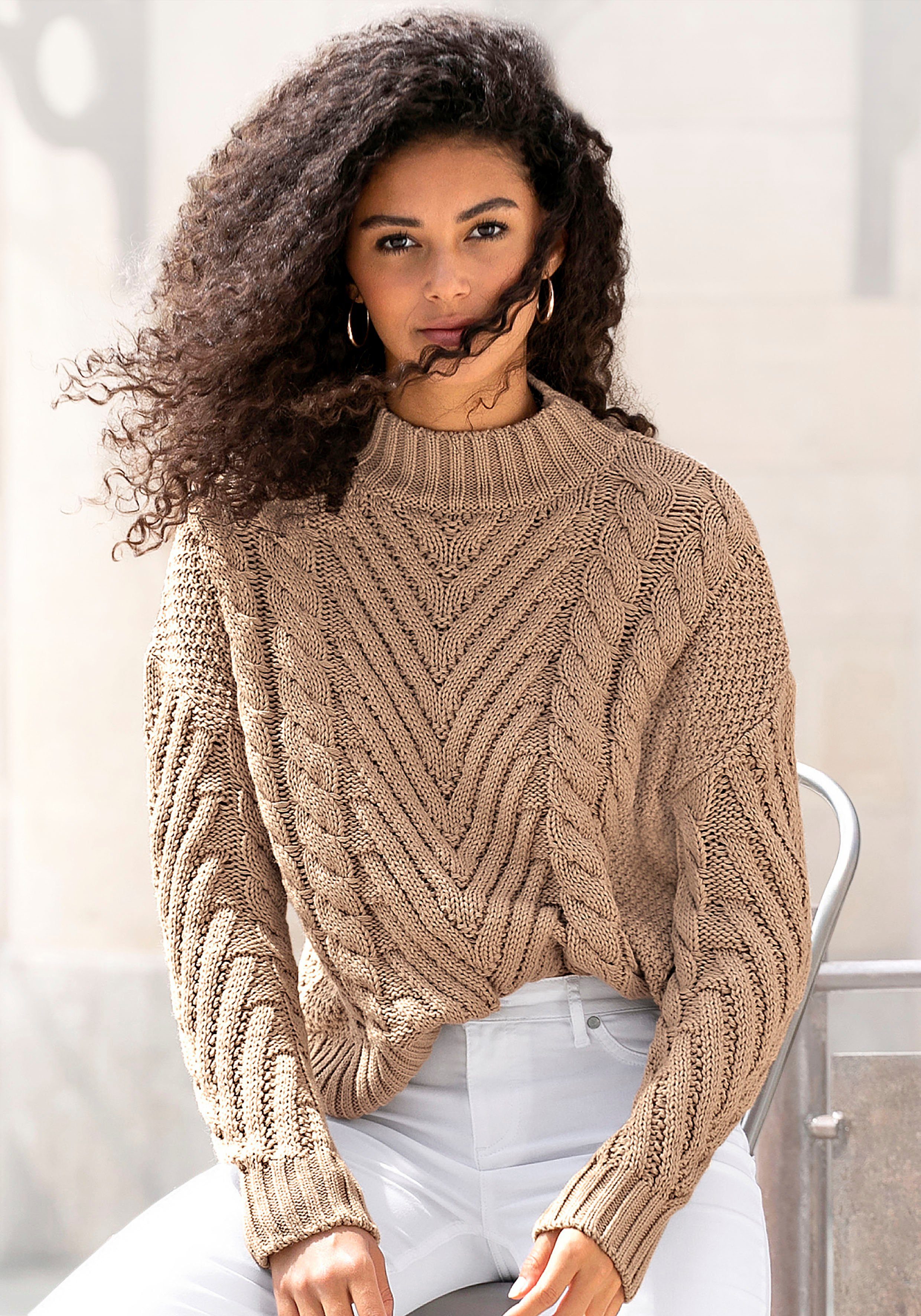 LASCANA Stehkragenpullover mit aufwendigem Strickmuster, klassischer Strickpullover