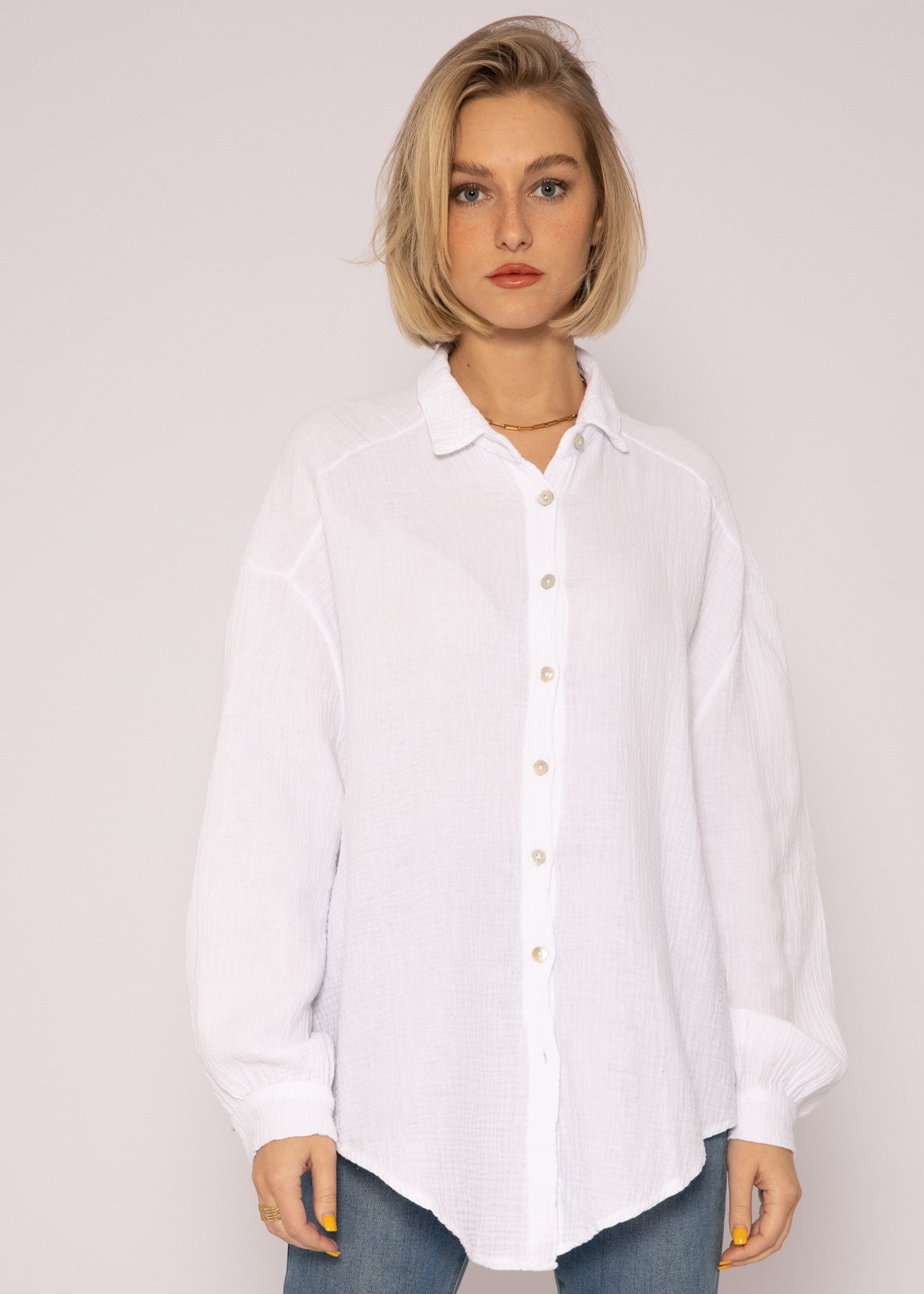 SASSYCLASSY Longbluse Oversize Musselin Bluse Damen Langarm Hemdbluse lang aus Baumwolle mit V-Ausschnitt, One Size (Gr. 36-48) Weiß