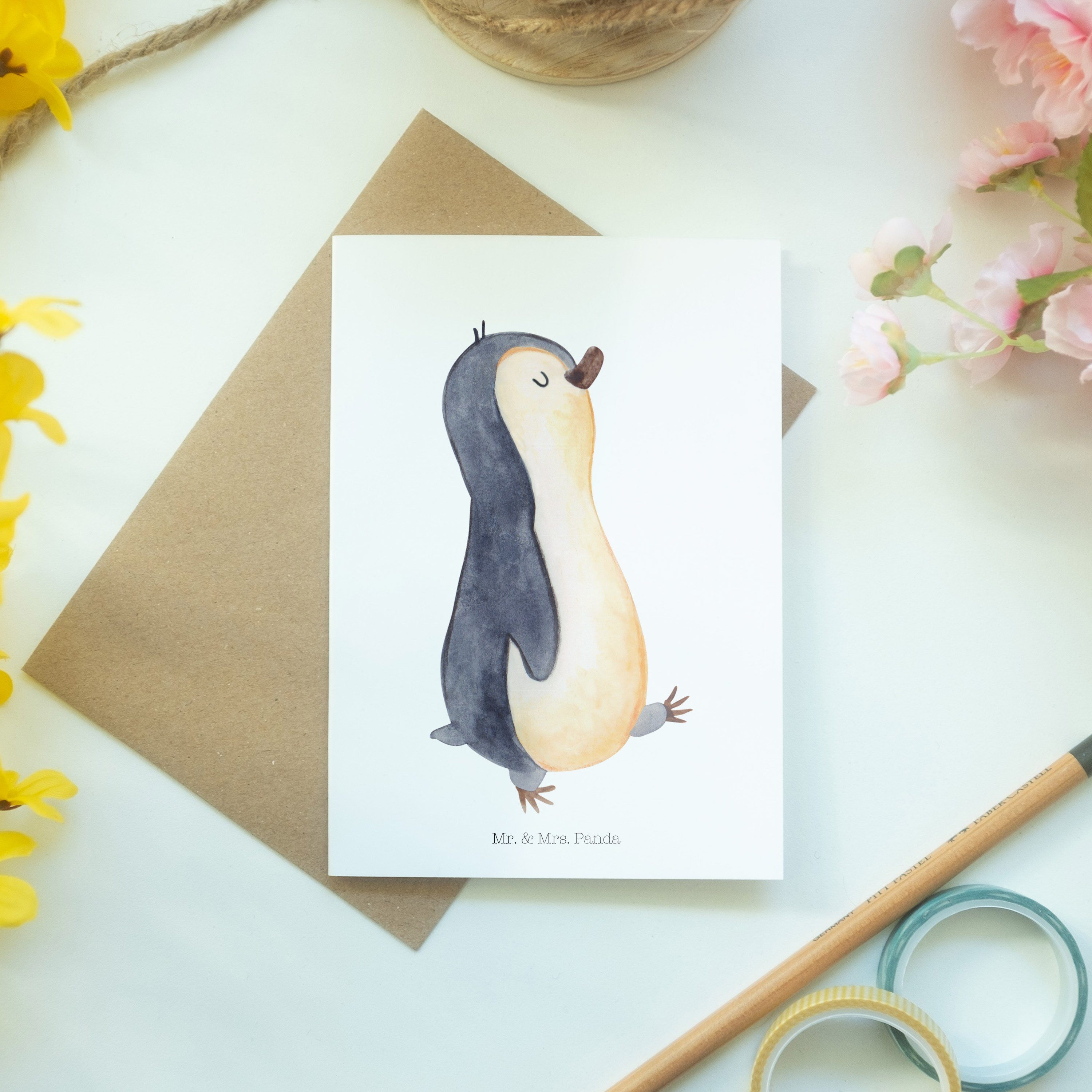 Geschenk, Klappkarte, - Mrs. Grußkarte Weiß Panda Pinguin Karte, zufrieden & Mr. marschierend -
