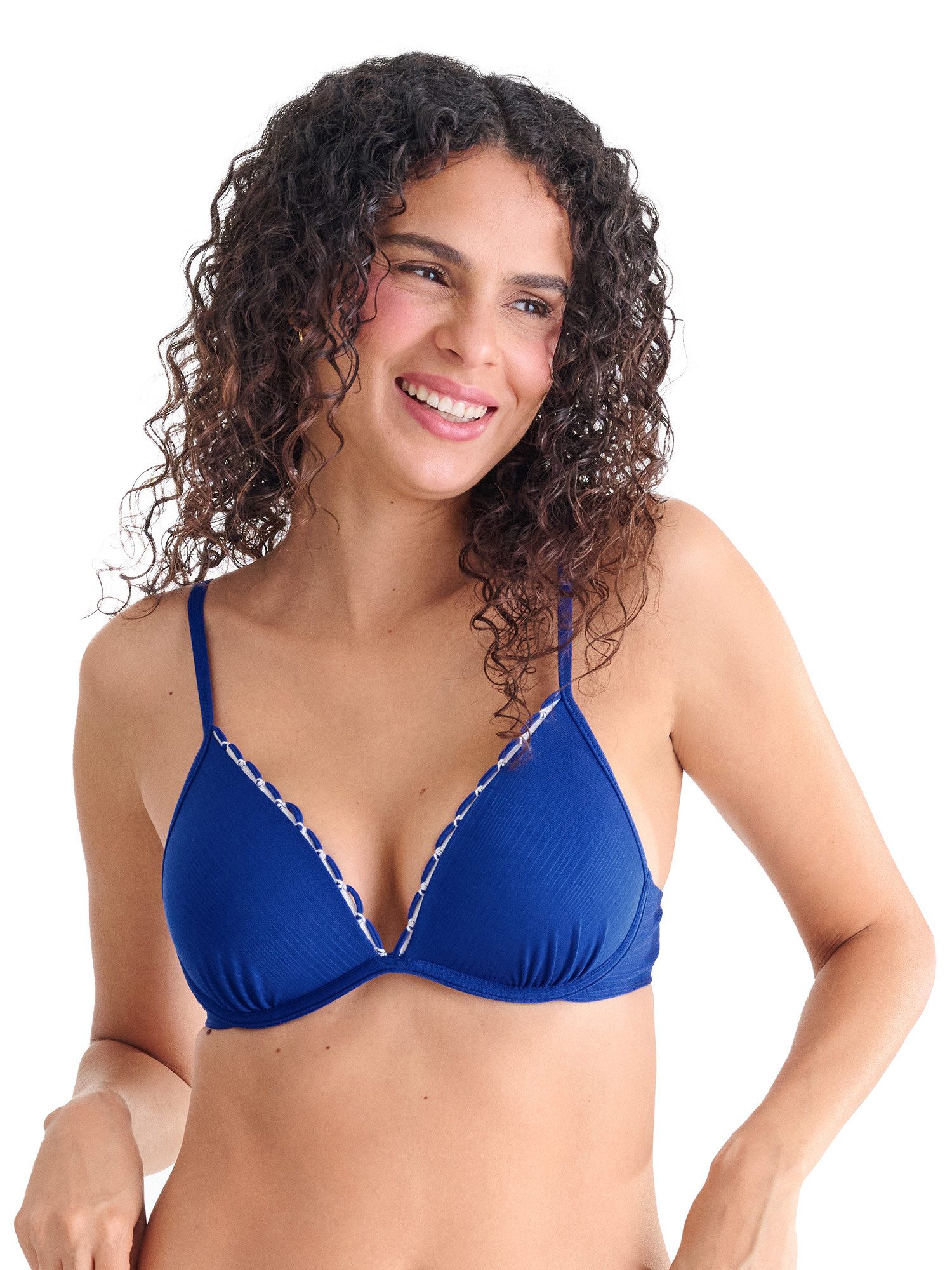 Lisca Balconette-Bikini-Top Triangel Bikini-Oberteil Panama (Stück, 1-St), vorgeformte Schalen-Cups, längenverstellbare Träger