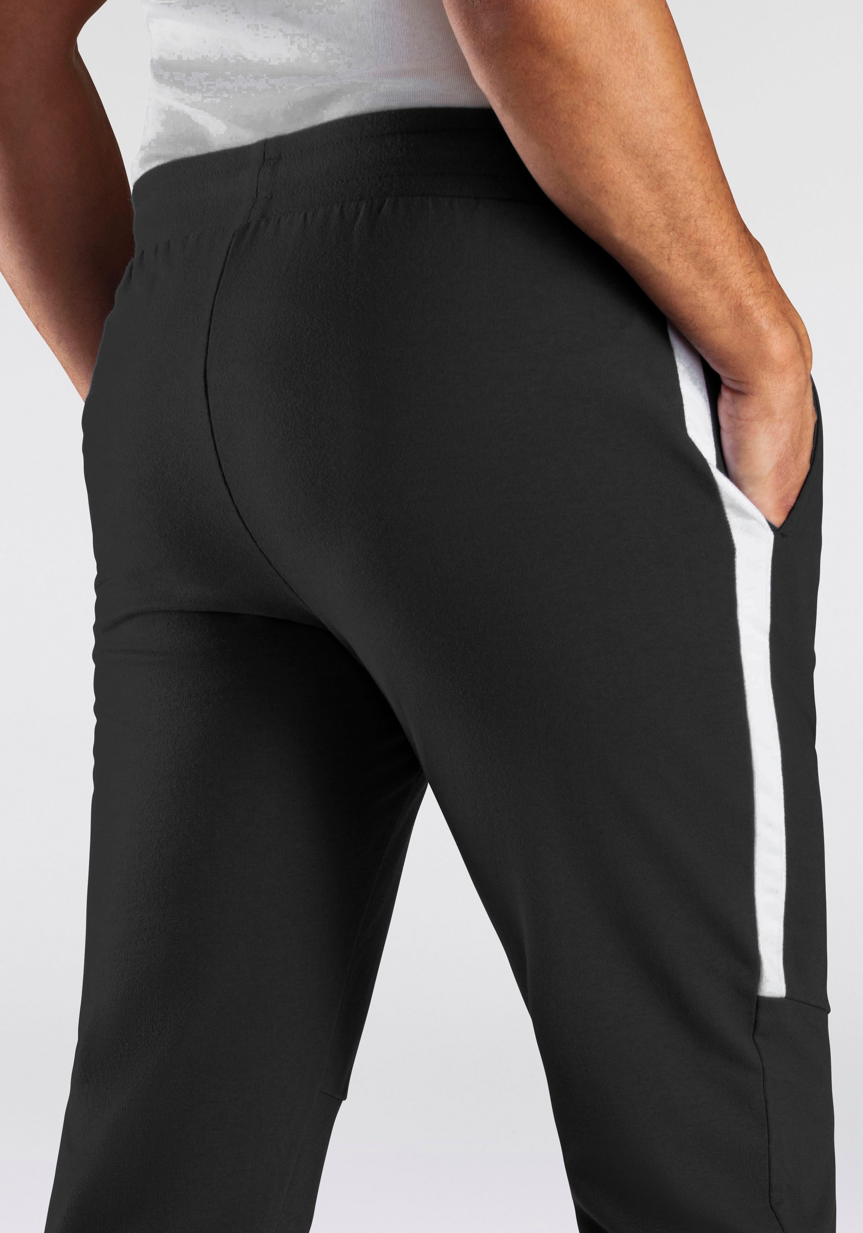 Bench. Loungewear Sweathose mit Bündchen am Beinabschluss