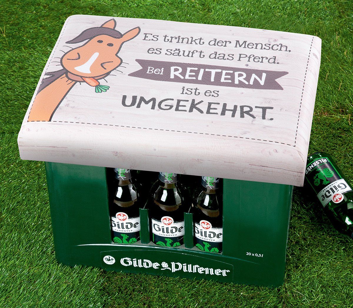Sammelfigur Kunststoff Sitzpolster Bei Reitern für Bier und Getränkekasten universell