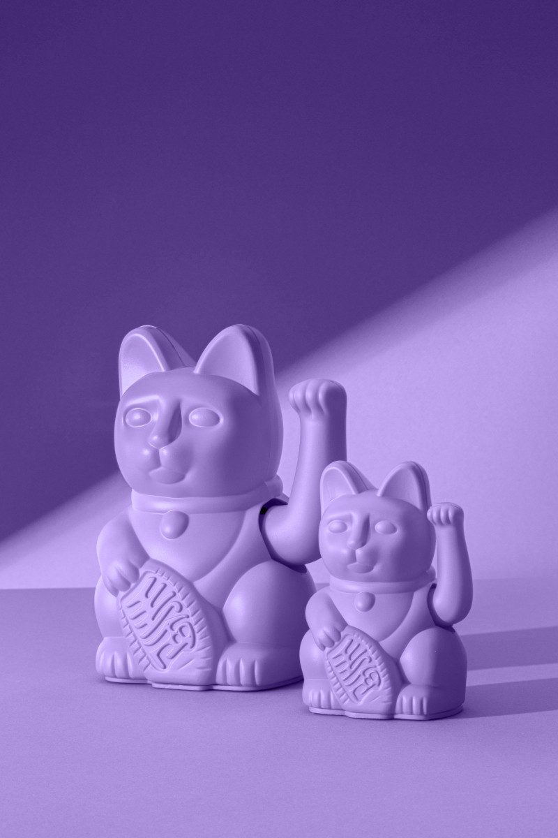 Donkey Products Dekofigur Lucky Cat Mini Winkekatze lilac 10cm