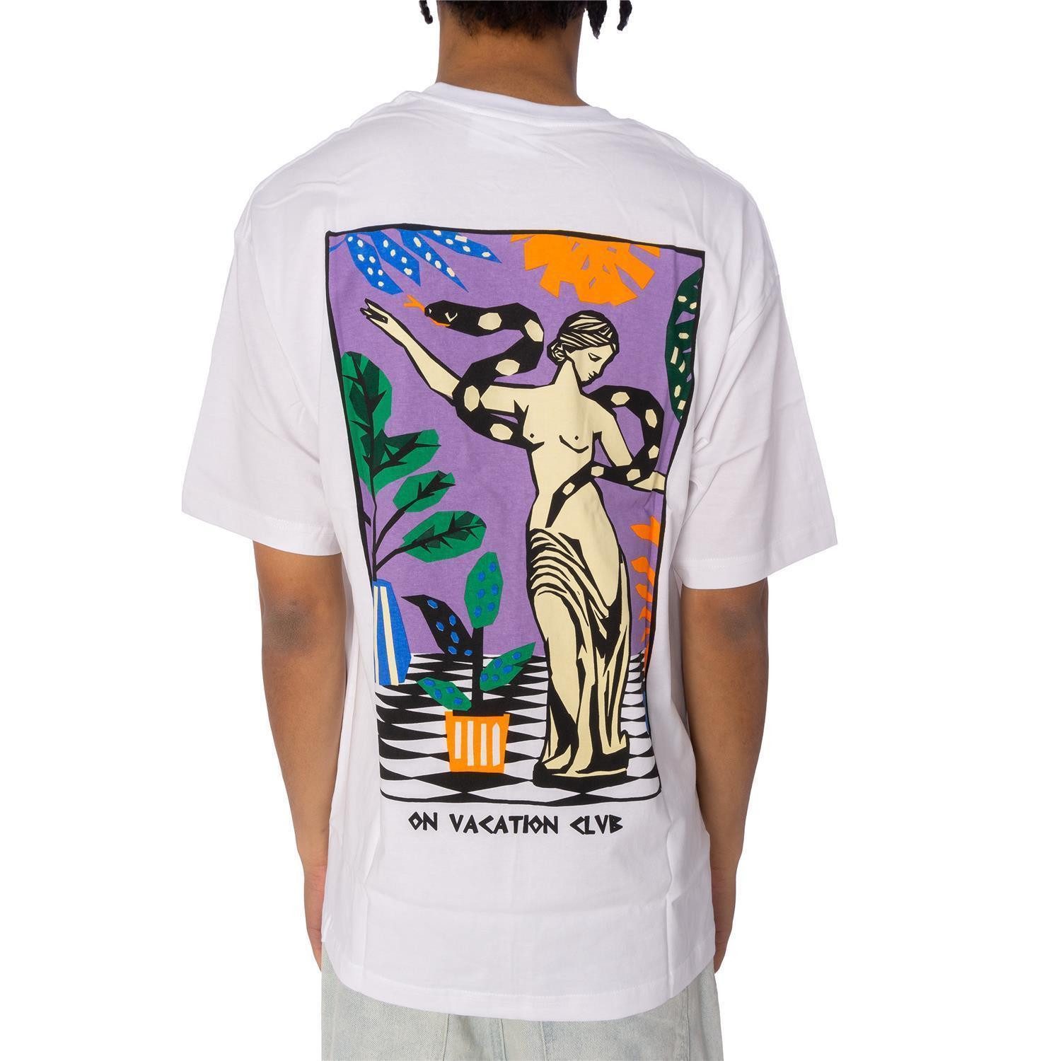 On Vacation Club T-Shirt T-Shirt On Vacation Goddess