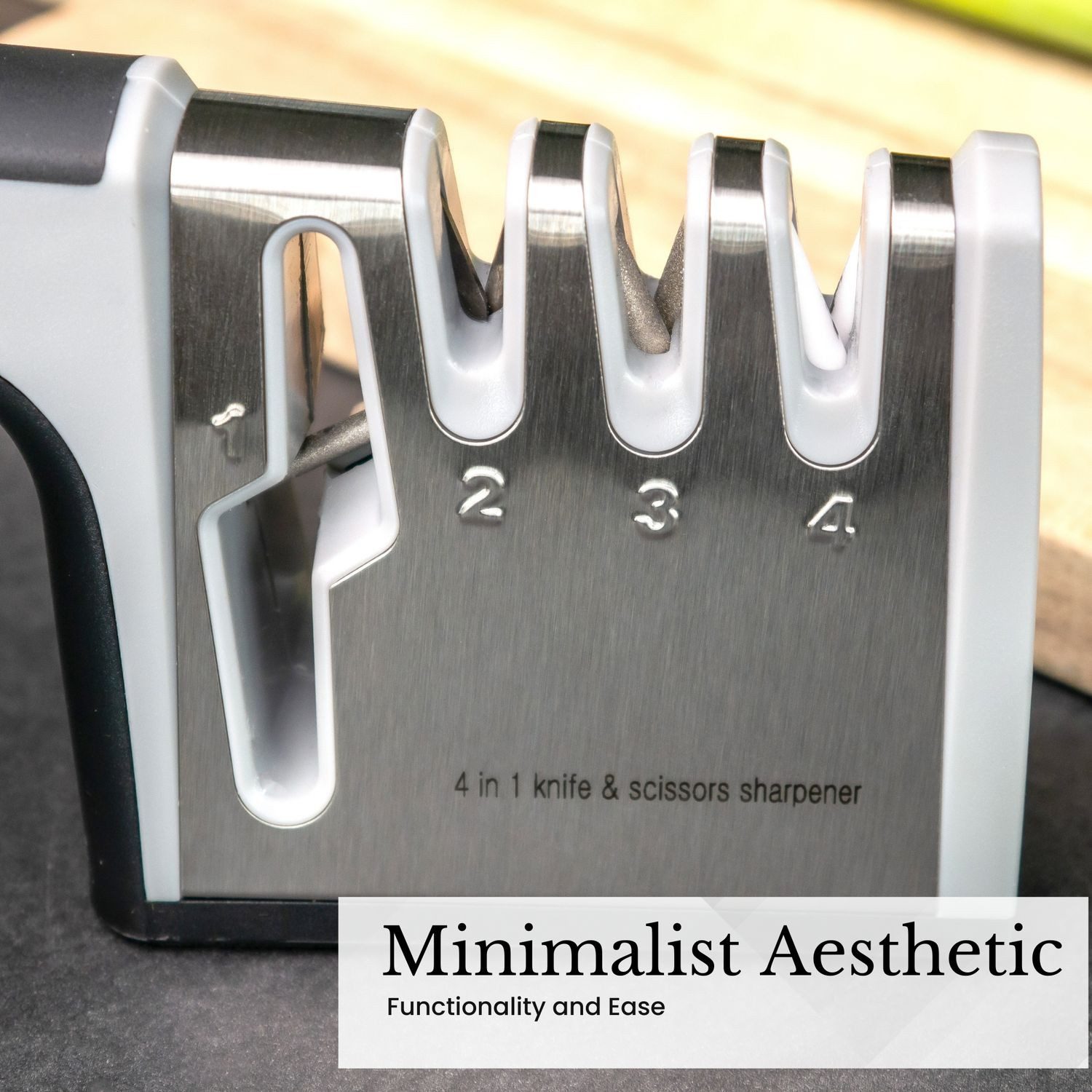 Intirilife Messerschärfer, 4-in-1 Messerschleifer in SCHWARZ - Messerschärfer aus Edelstahl