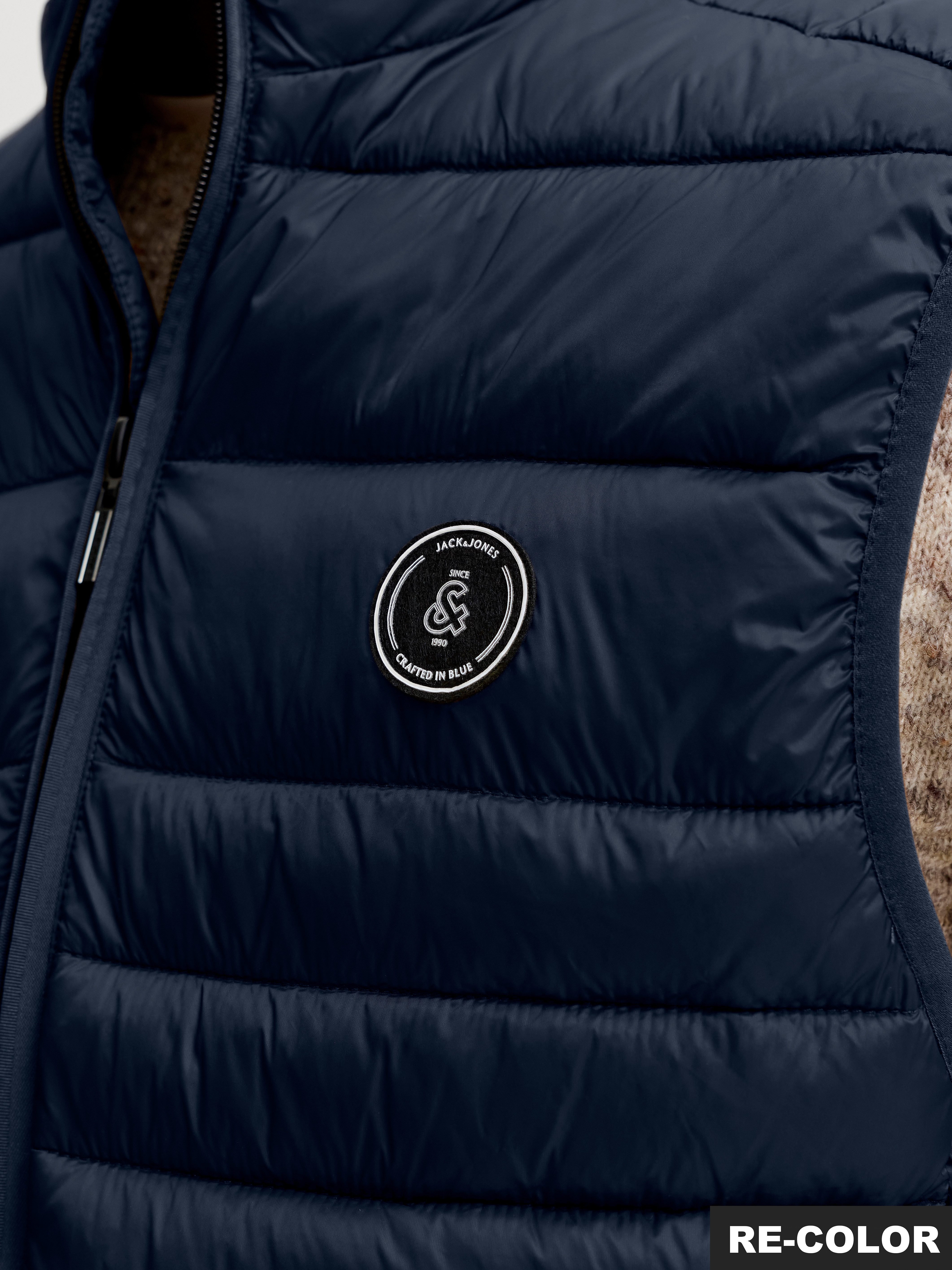 Jack & Jones Steppweste JJEKINGSLEY LIGHT BODYWARMER COLLAR NOOS Kunstfaser, regular fit – Bild 5 von 5