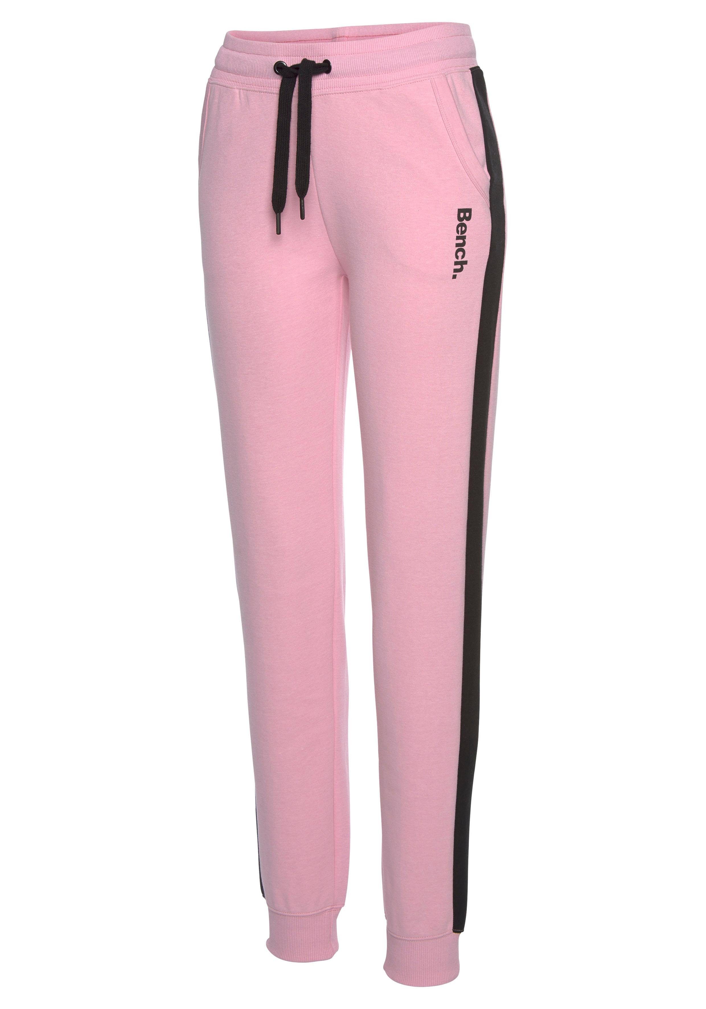 Bench. Loungewear mit Loungeanzug Seitenstreifen und Bein, Sweathose rosa-schwarz schmalem