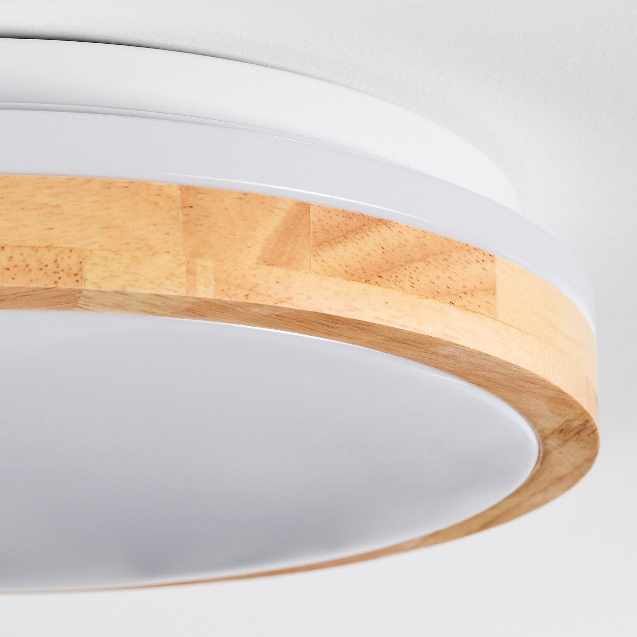 hofstein Deckenleuchte moderne Deckenlampe aus Metall/Bambus/Kunststoff in Weiß/Natur, LED wechselbar, 3000 Kelvin, Leuchte im angesagten Boho-Design (28cm), 17 – Bild 3 von 5