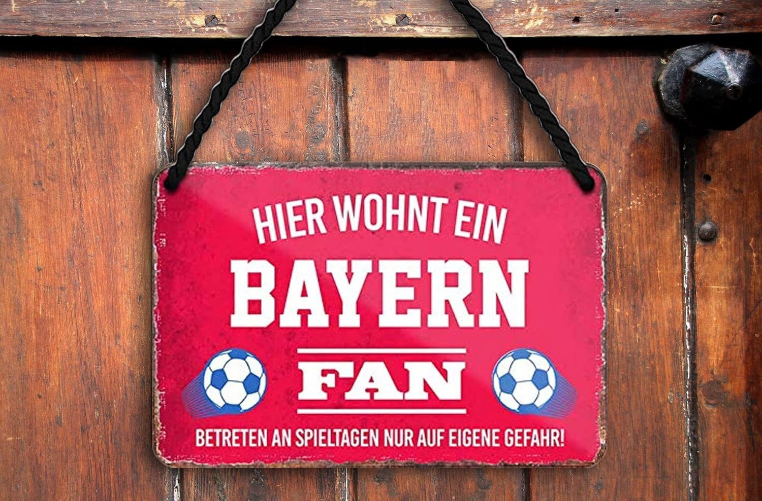 schilderkreis24 Metallschild Hier wohnt ein Bayern Fan günstig online kaufen