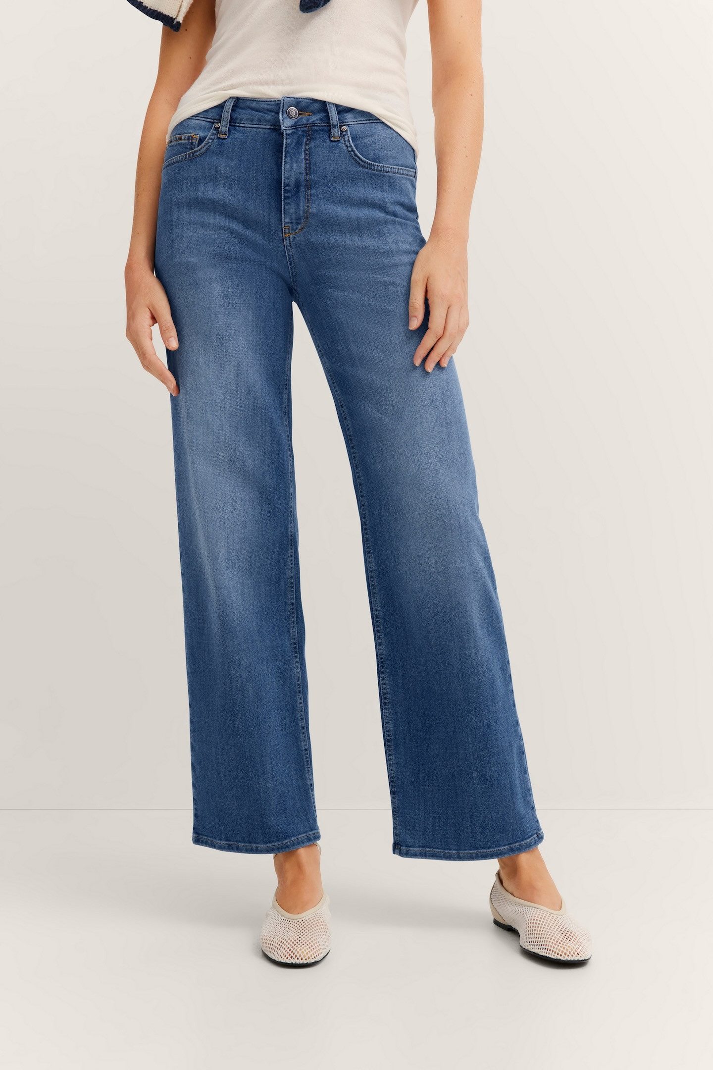 bugatti 5-Pocket-Jeans mit geradem Beinverlauf